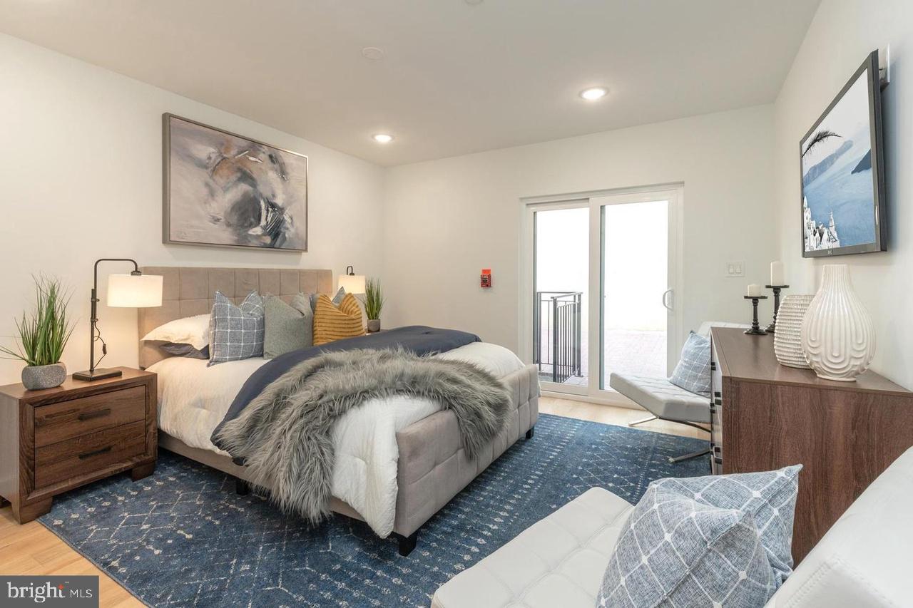 FAIRMOUNT - Residential