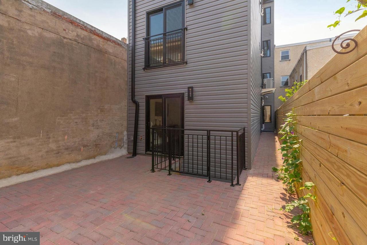 FAIRMOUNT - Residential