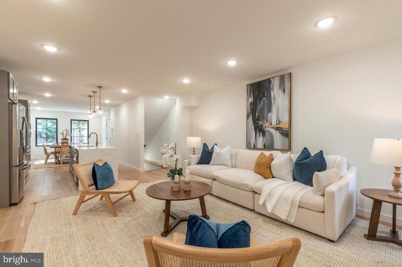 FAIRMOUNT - Residential