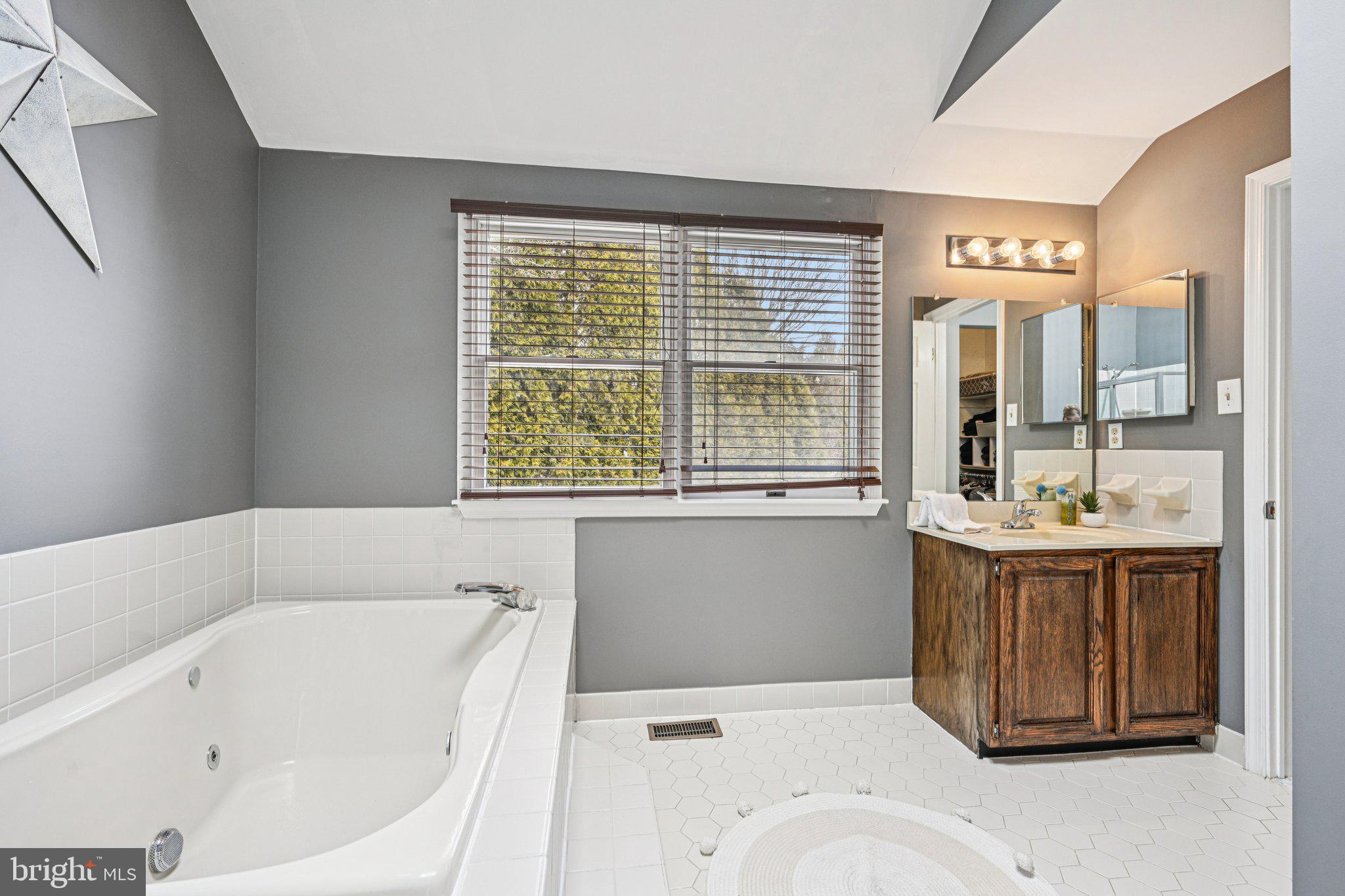 DUBLIN HUNT II - Residential