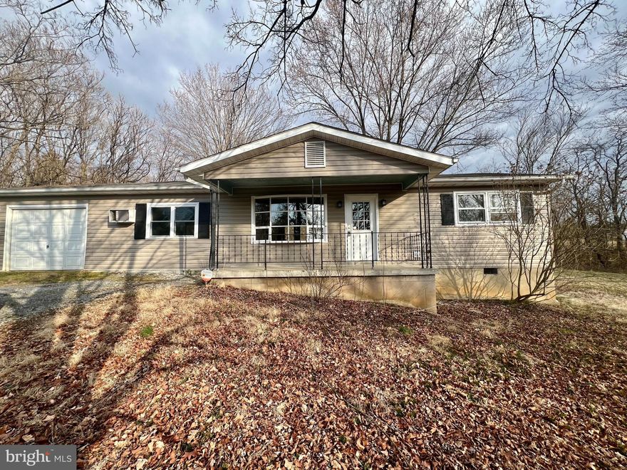 This spacious one level rancher features an open floor plan with NEW LVP flooring installed in the Master bedroom. The 3-bedrooms, 1-bathroom rental has a 1-car garage and a large back deck with a scenic view located in Kearnyesville, WV and is a must-see!

**Washer and Dryer are AS IS appliances!!

NO PETS.

Rent includes:
- Renter's Insurance
- Water
- Sewer

EHO.