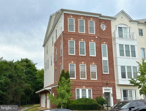 Photo of 2213 Oberlin Drive, WOODBRIDGE, VA 22191 (MLS # VAPW2123324)