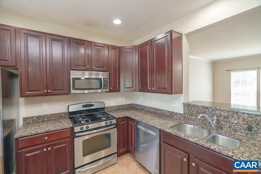 PAVILIONS AT PANTOPS - Residential