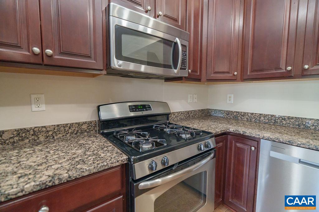 PAVILIONS AT PANTOPS - Residential