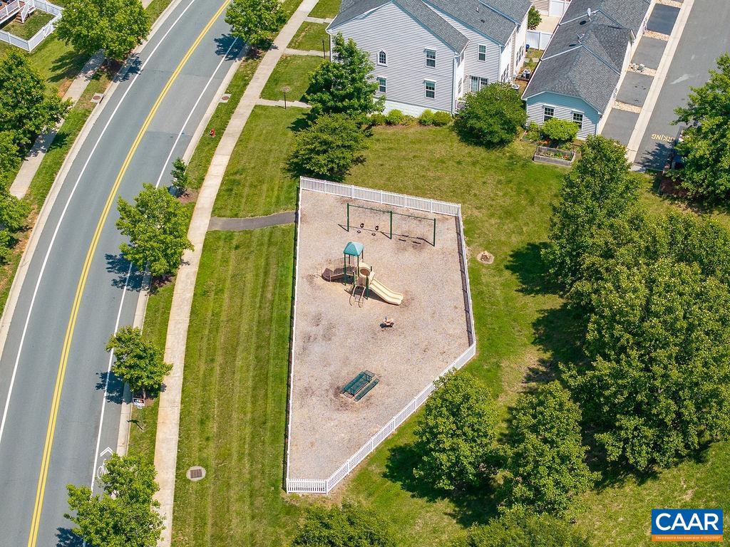 PAVILIONS AT PANTOPS - Residential