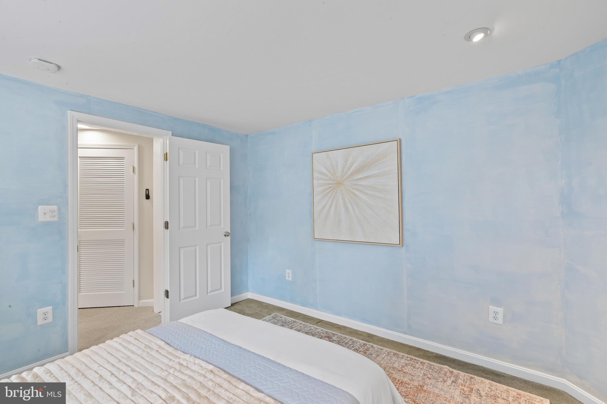 ELLICOTT HILLS - Residential