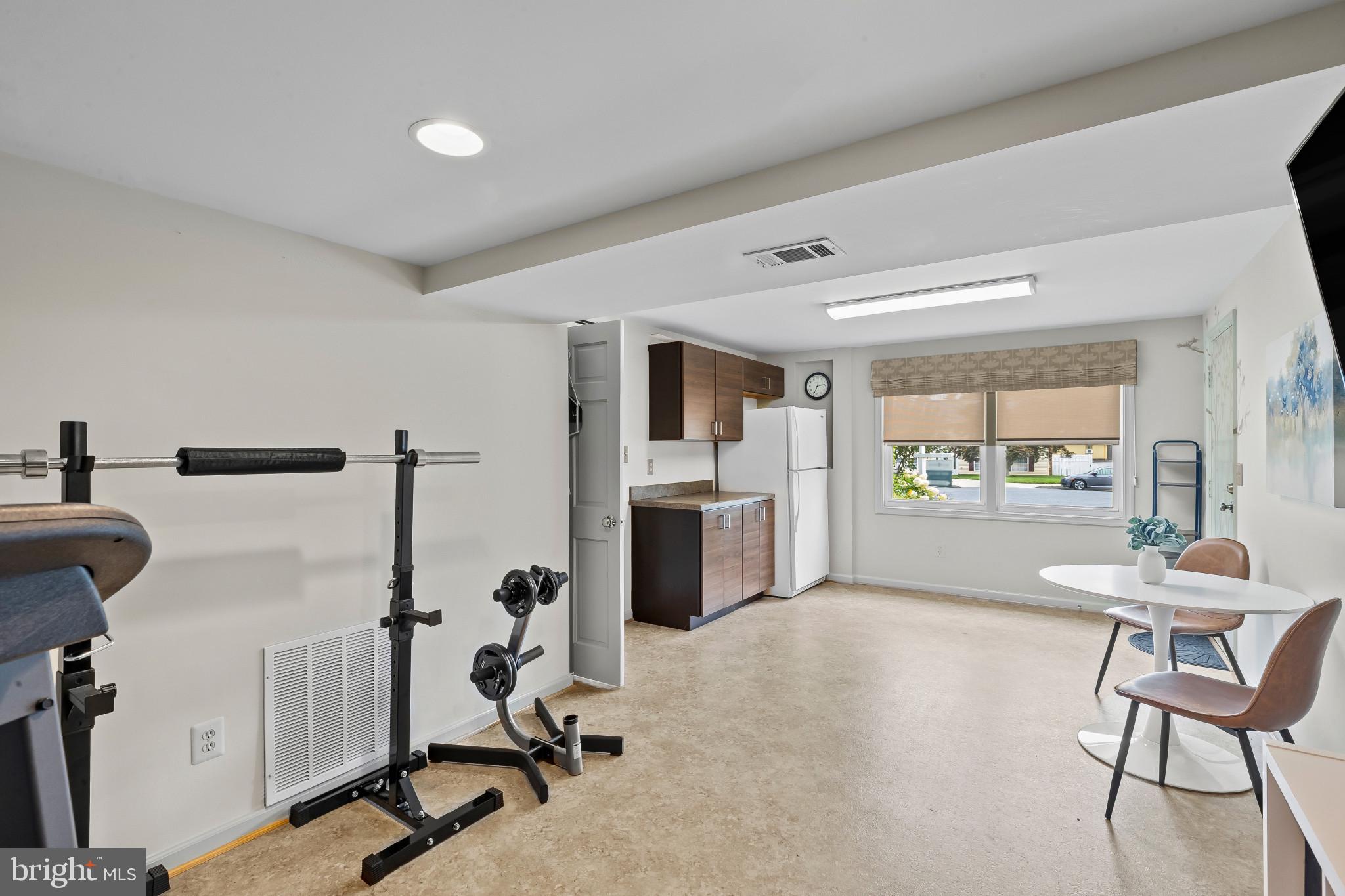 ELLICOTT HILLS - Residential