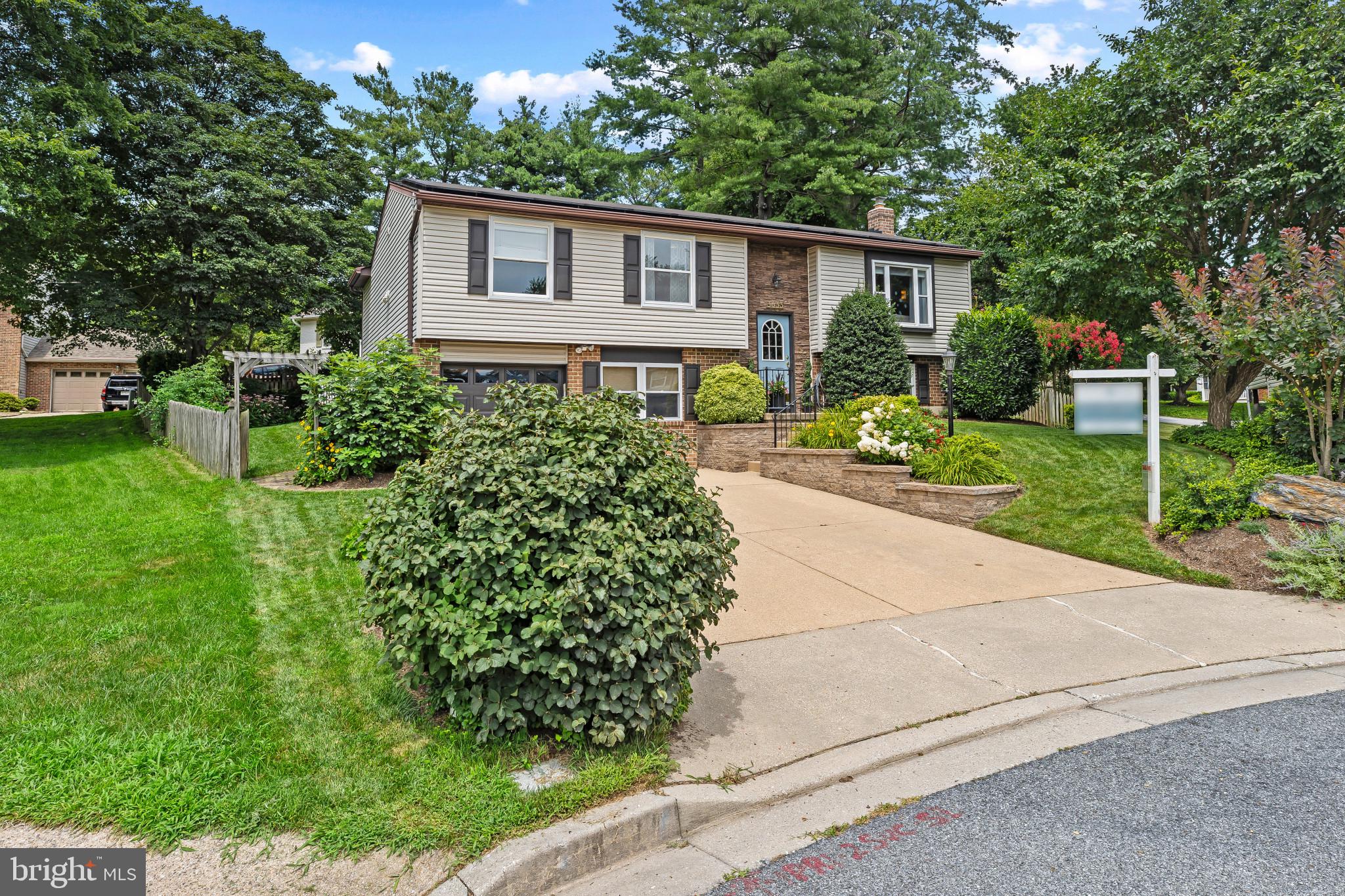 ELLICOTT HILLS - Residential