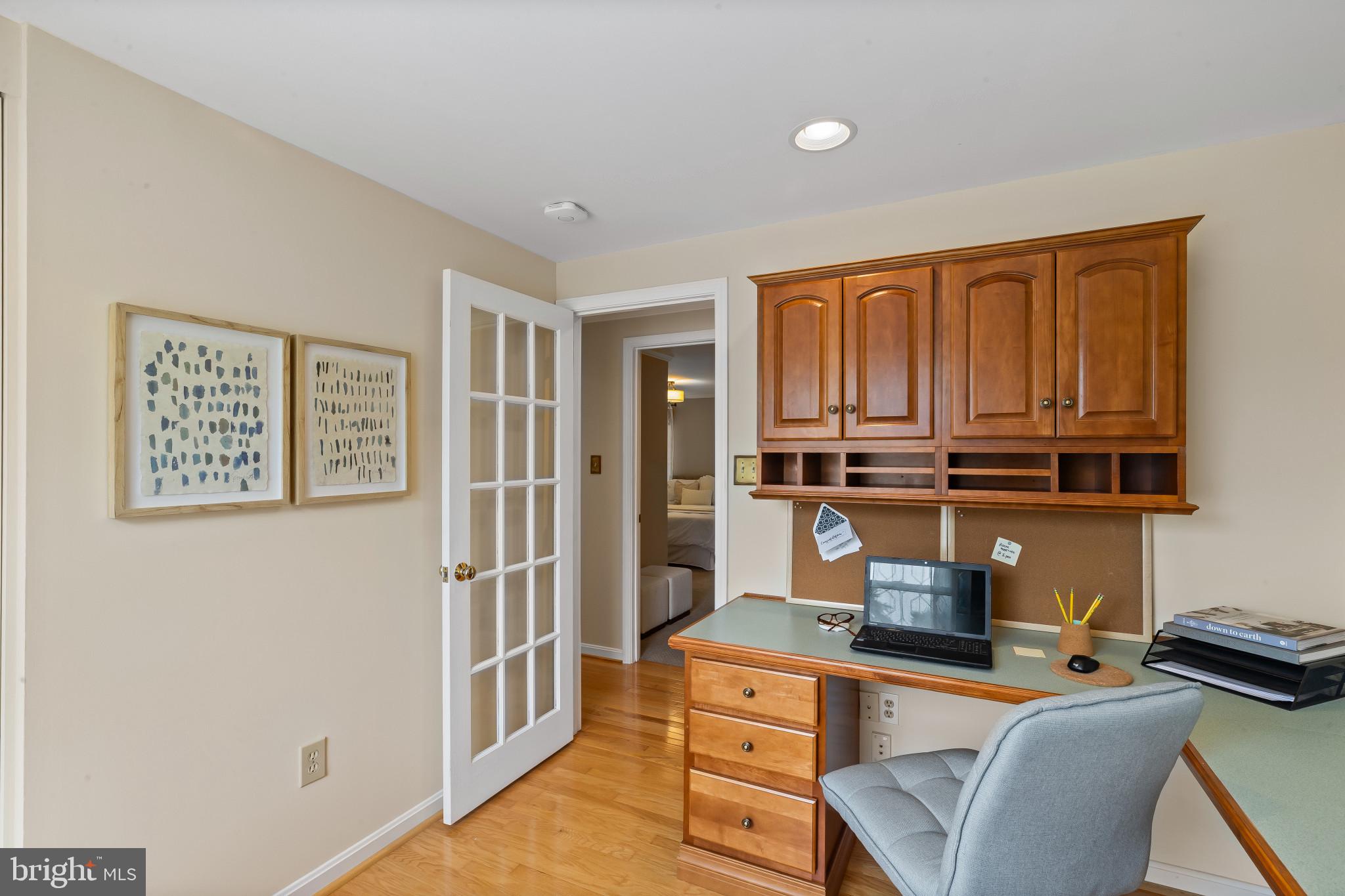 ELLICOTT HILLS - Residential