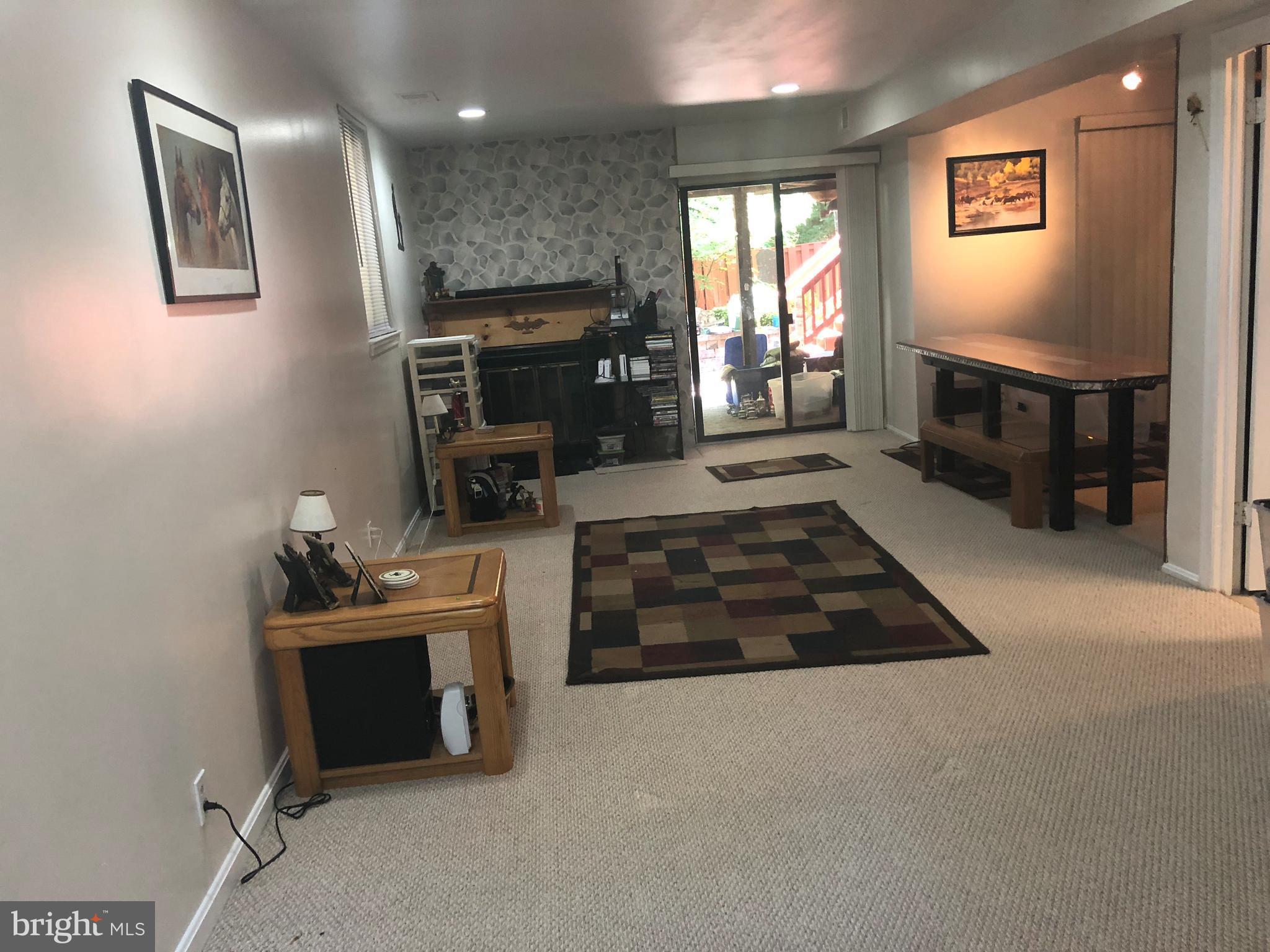 ROLLING BROOK - Residential