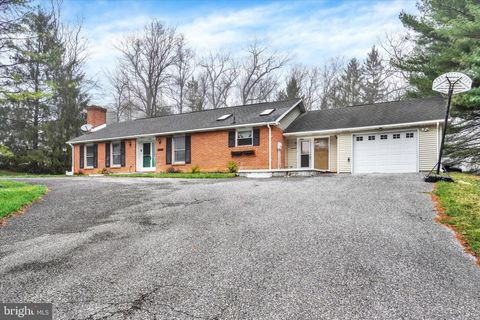 3870 AUTUMN LANE STEWARTSTOWN PA 17363