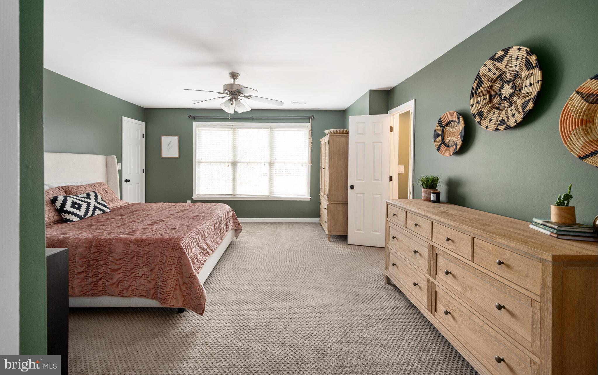 CAVALRY RIDGE - Residential