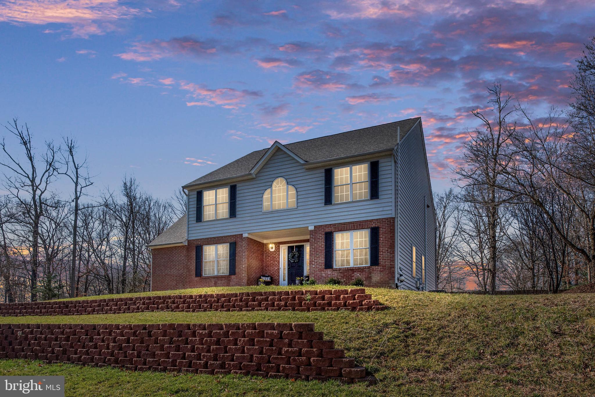 CAVALRY RIDGE - Residential