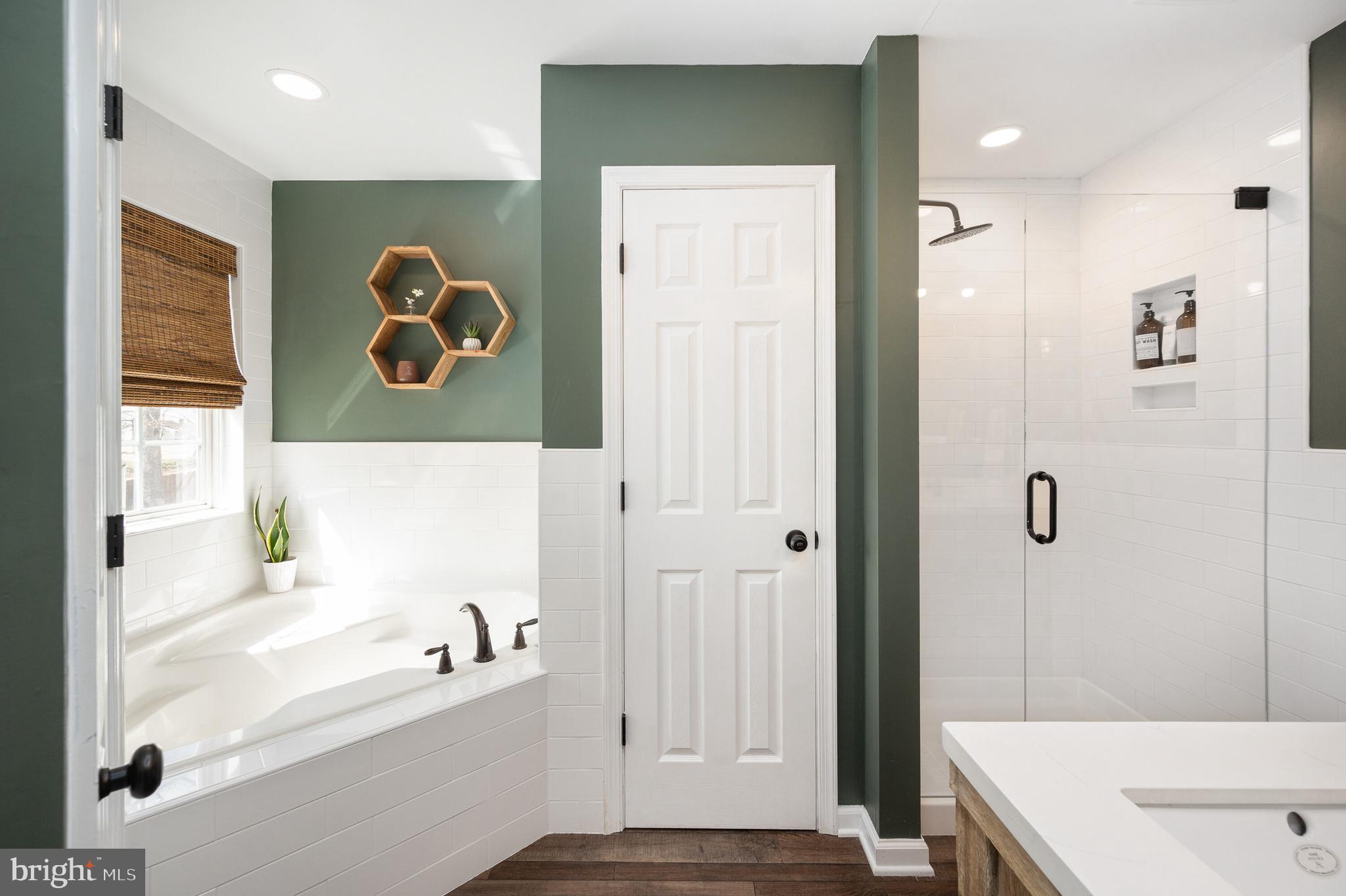 CAVALRY RIDGE - Residential