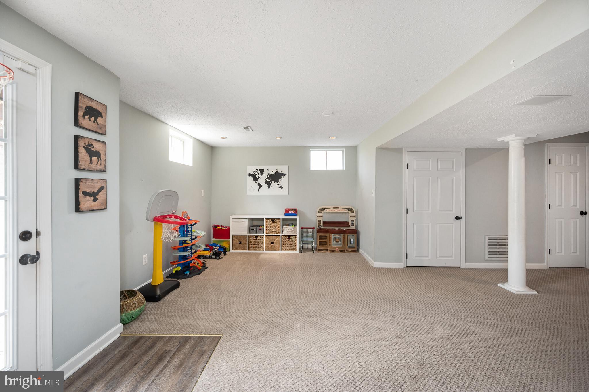 CAVALRY RIDGE - Residential