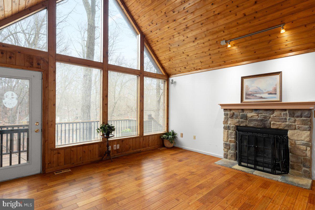 SHANNONDALE - Residential