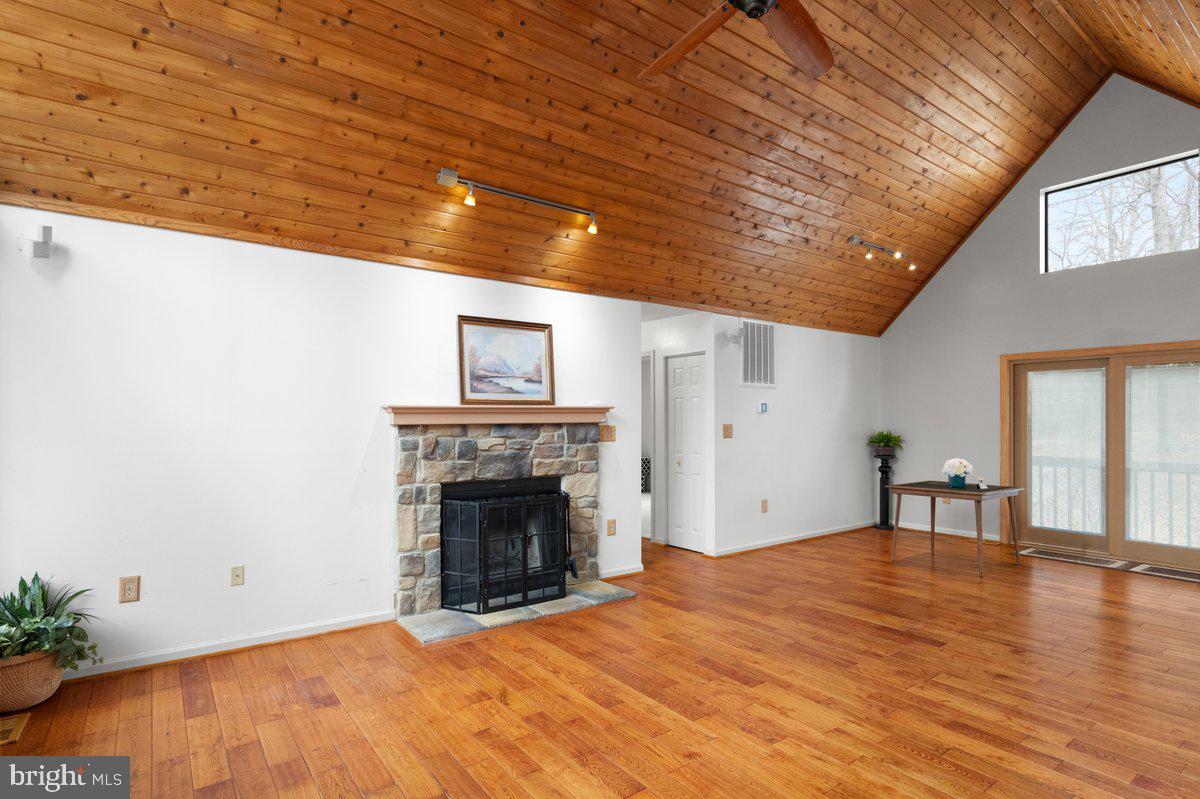 SHANNONDALE - Residential