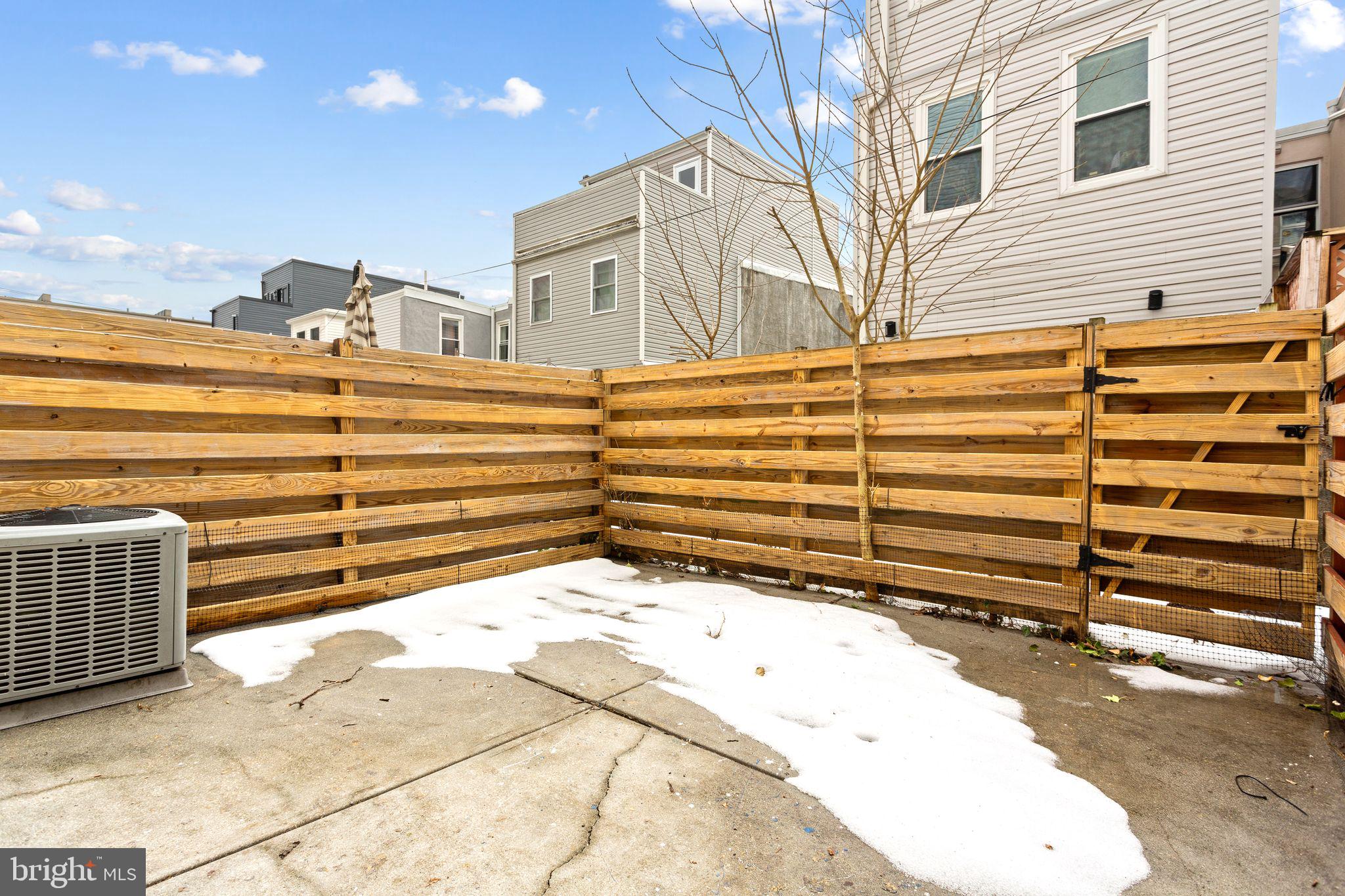 POINT BREEZE - Residential