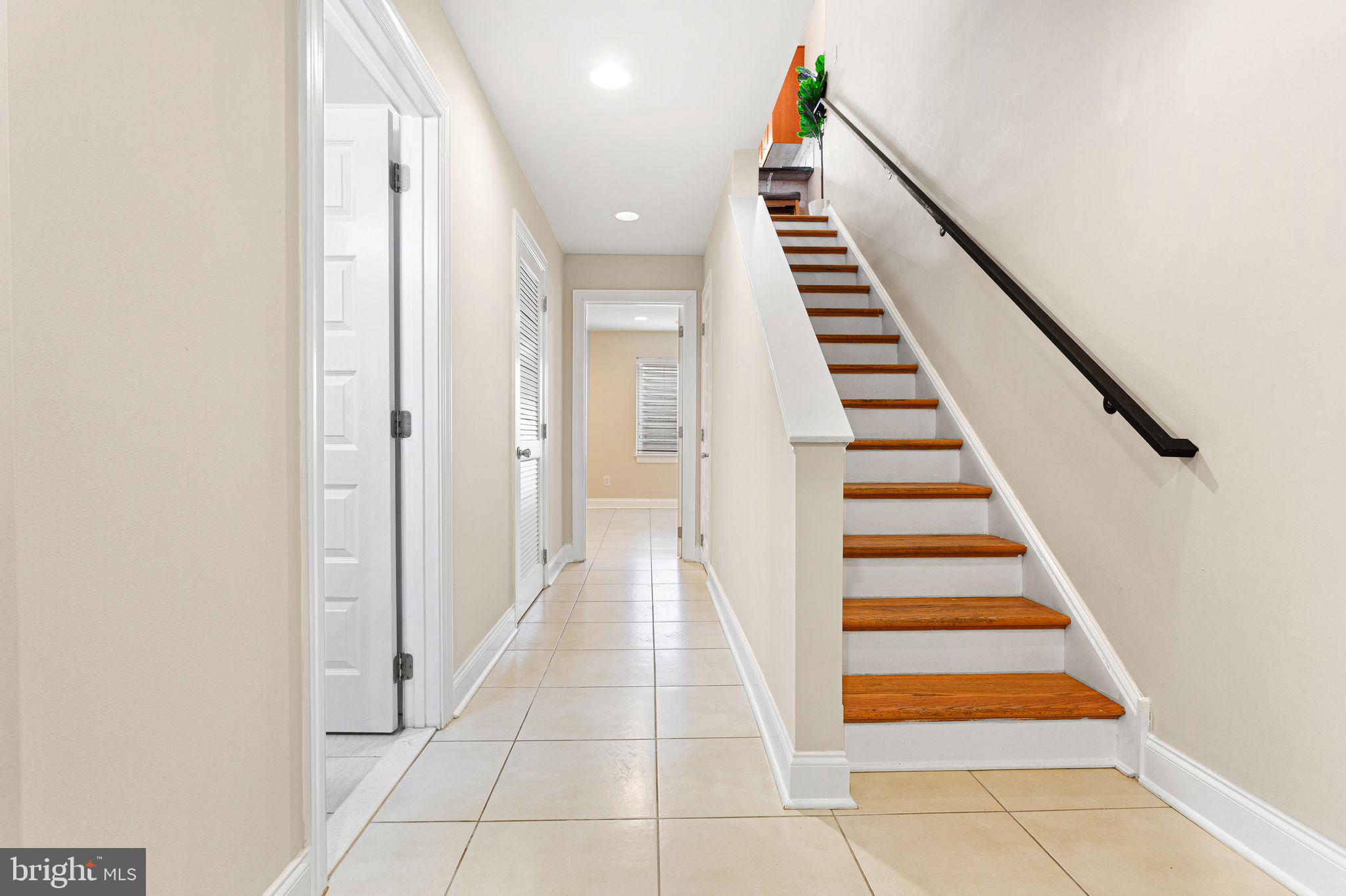 POINT BREEZE - Residential