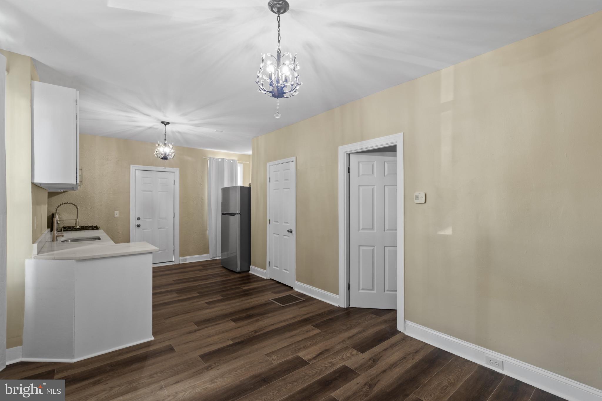 MADISON EASTEND - Residential