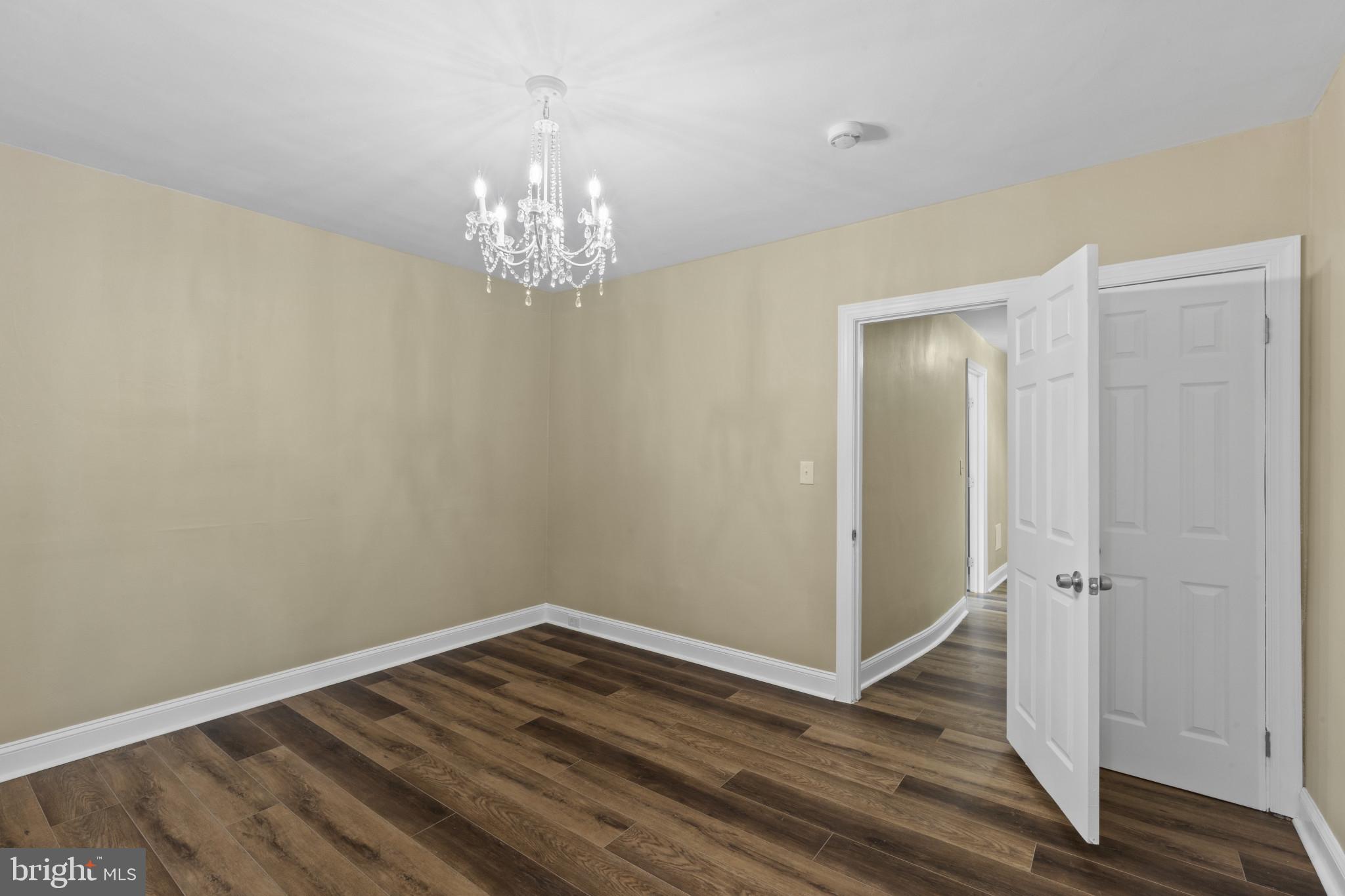 MADISON EASTEND - Residential