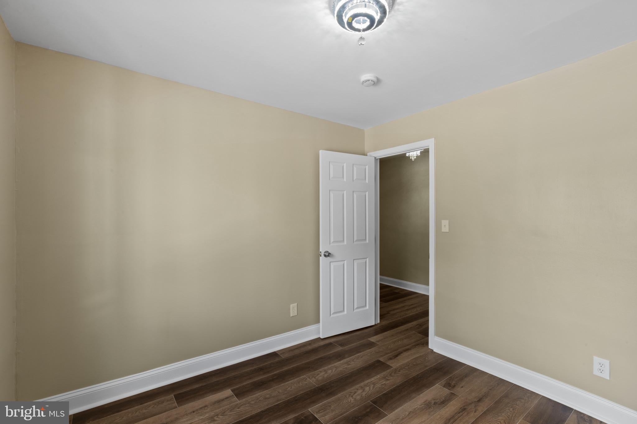 MADISON EASTEND - Residential