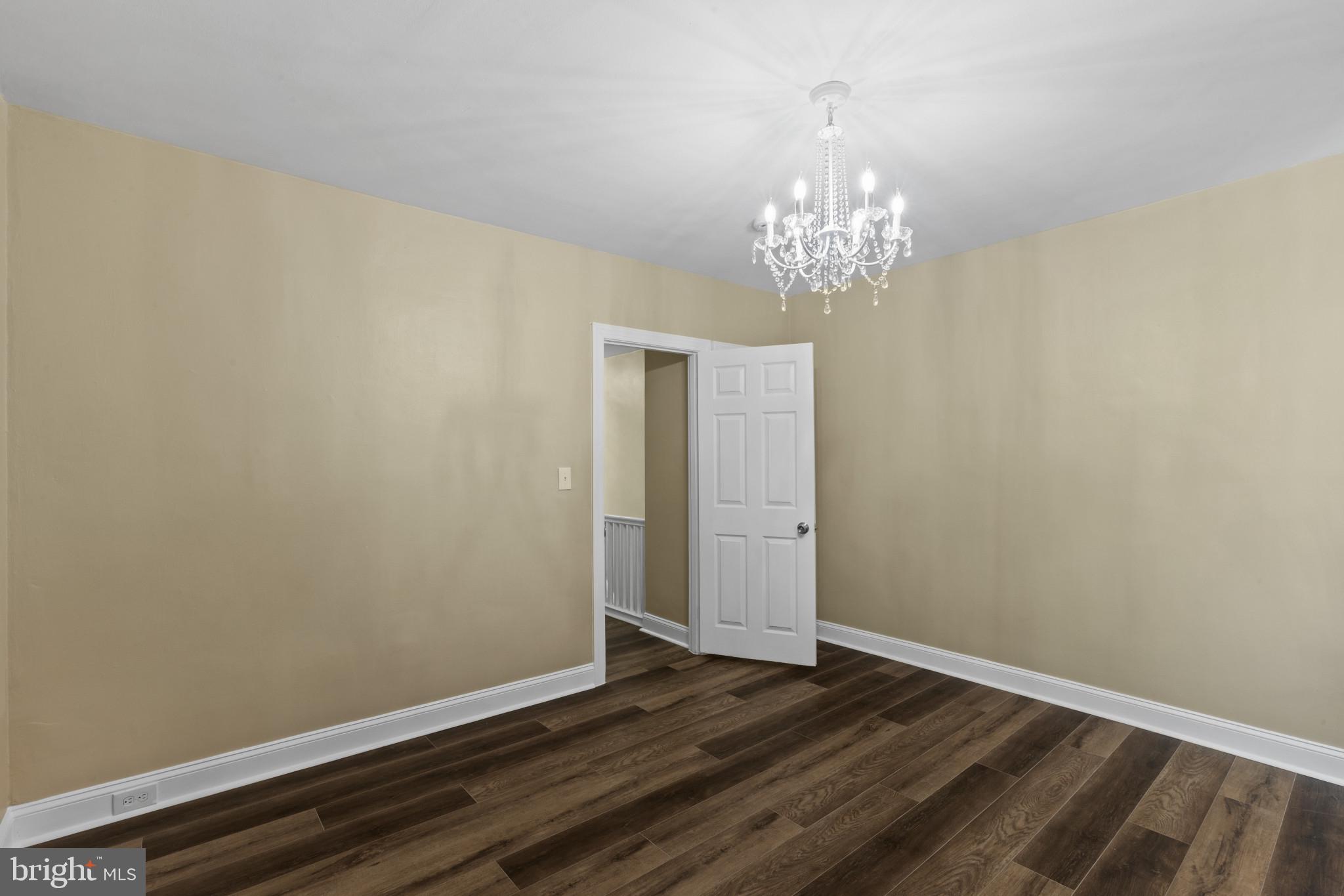 MADISON EASTEND - Residential