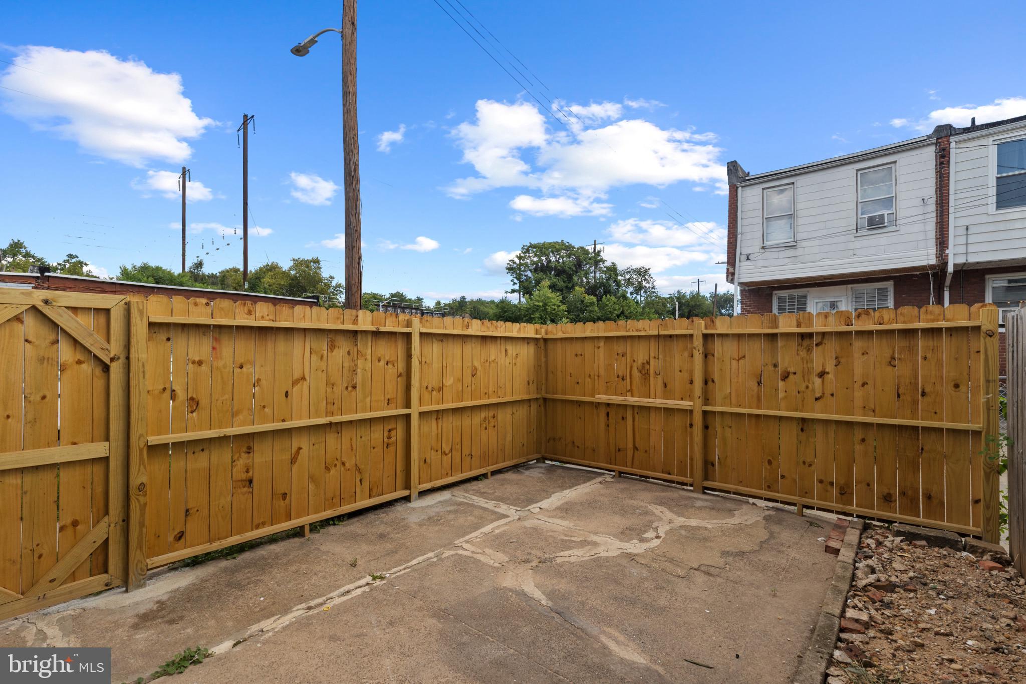 MADISON EASTEND - Residential