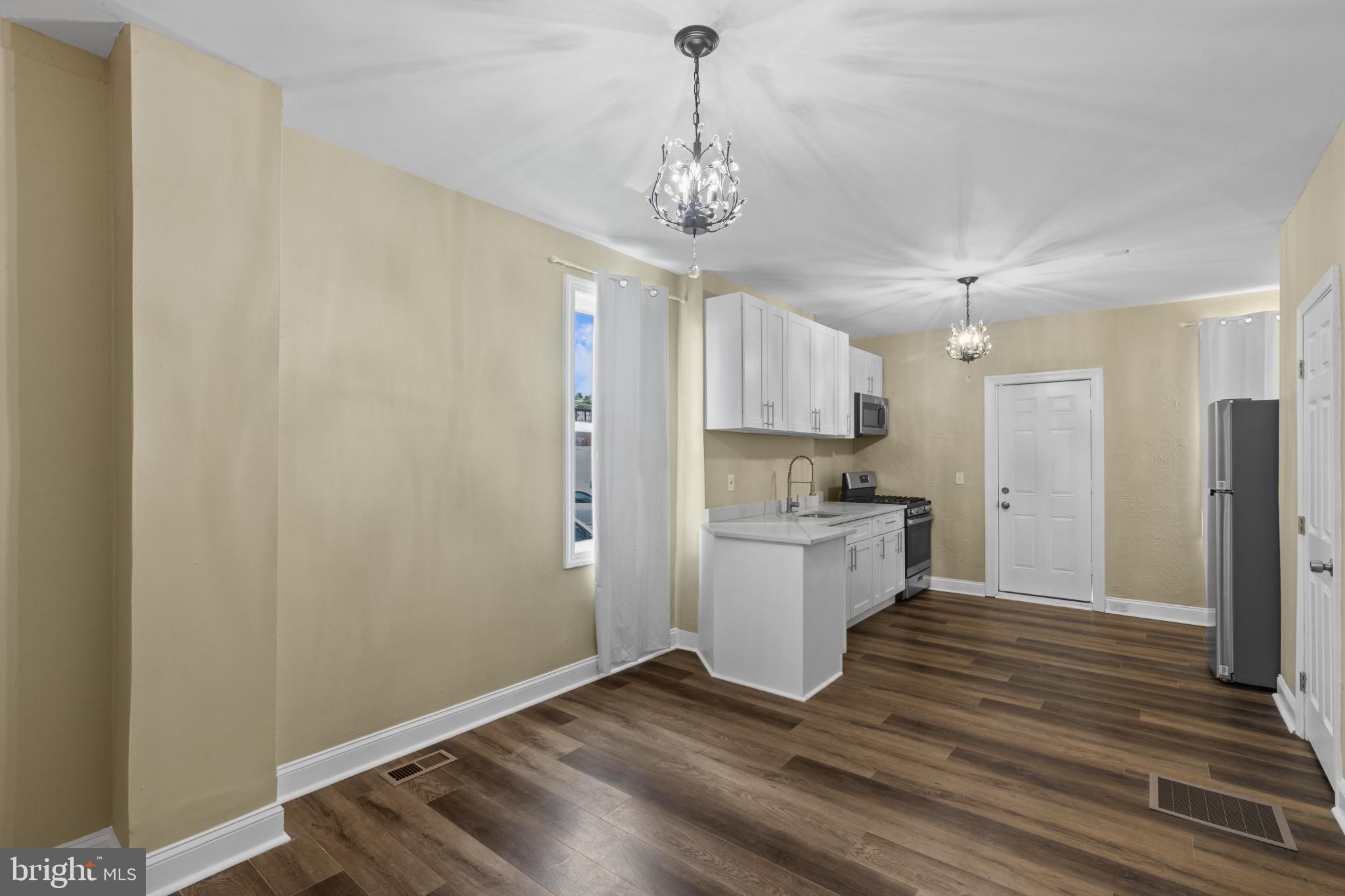 MADISON EASTEND - Residential