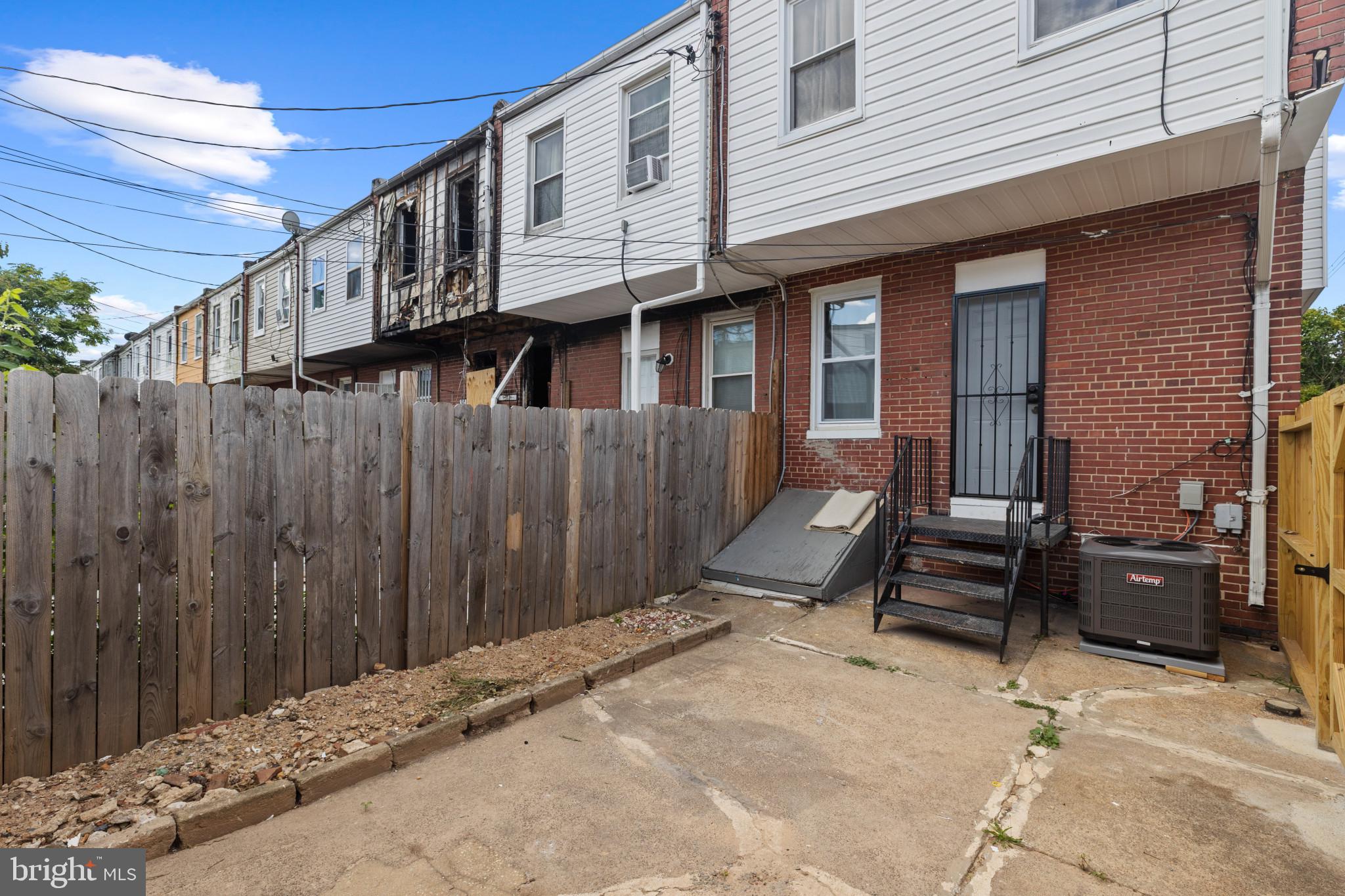 MADISON EASTEND - Residential