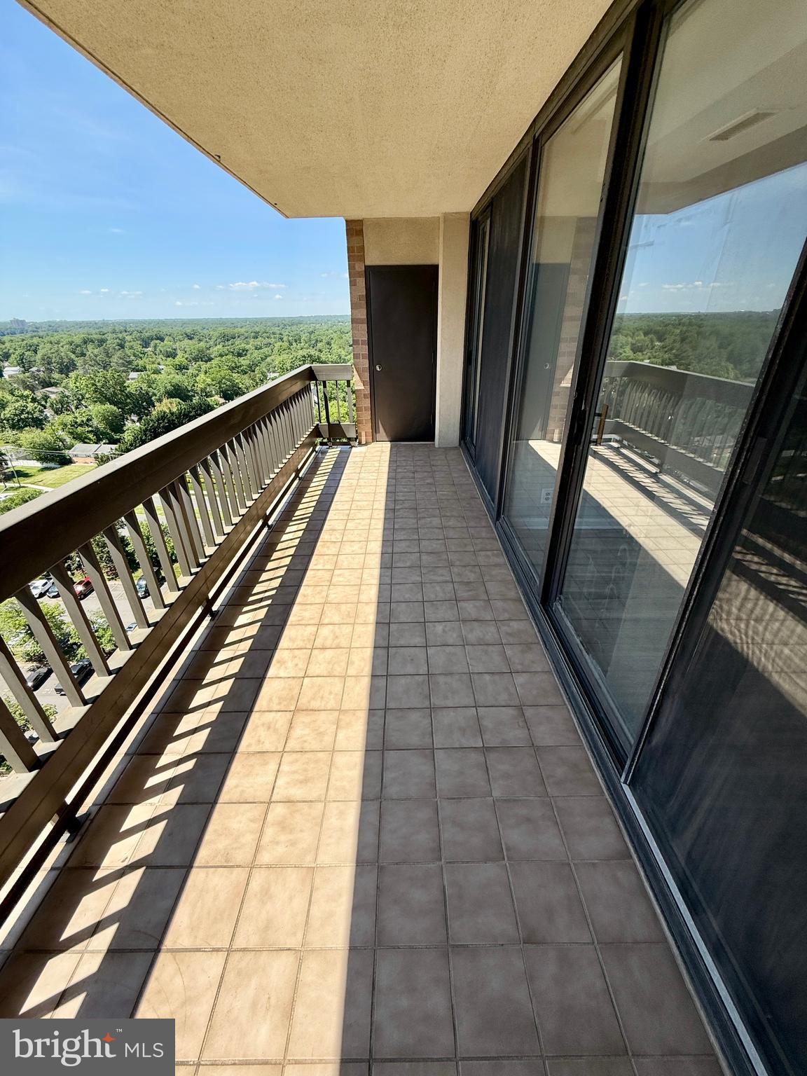 SKYLINE SQUARE CONDO - Residential