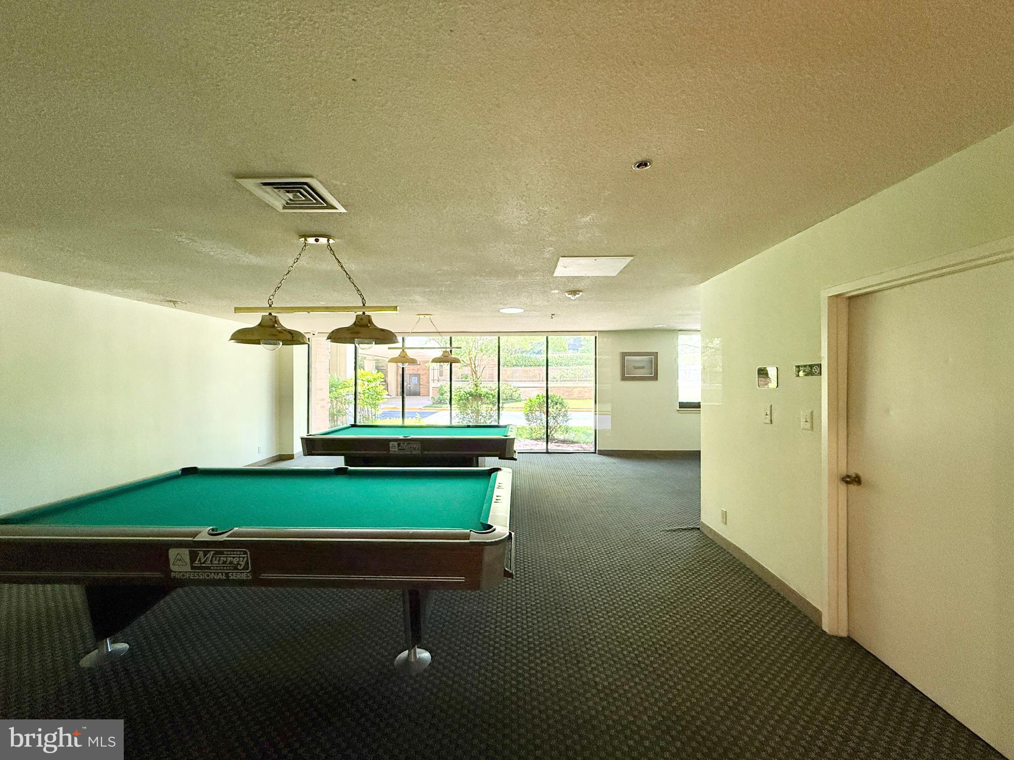 SKYLINE SQUARE CONDO - Residential