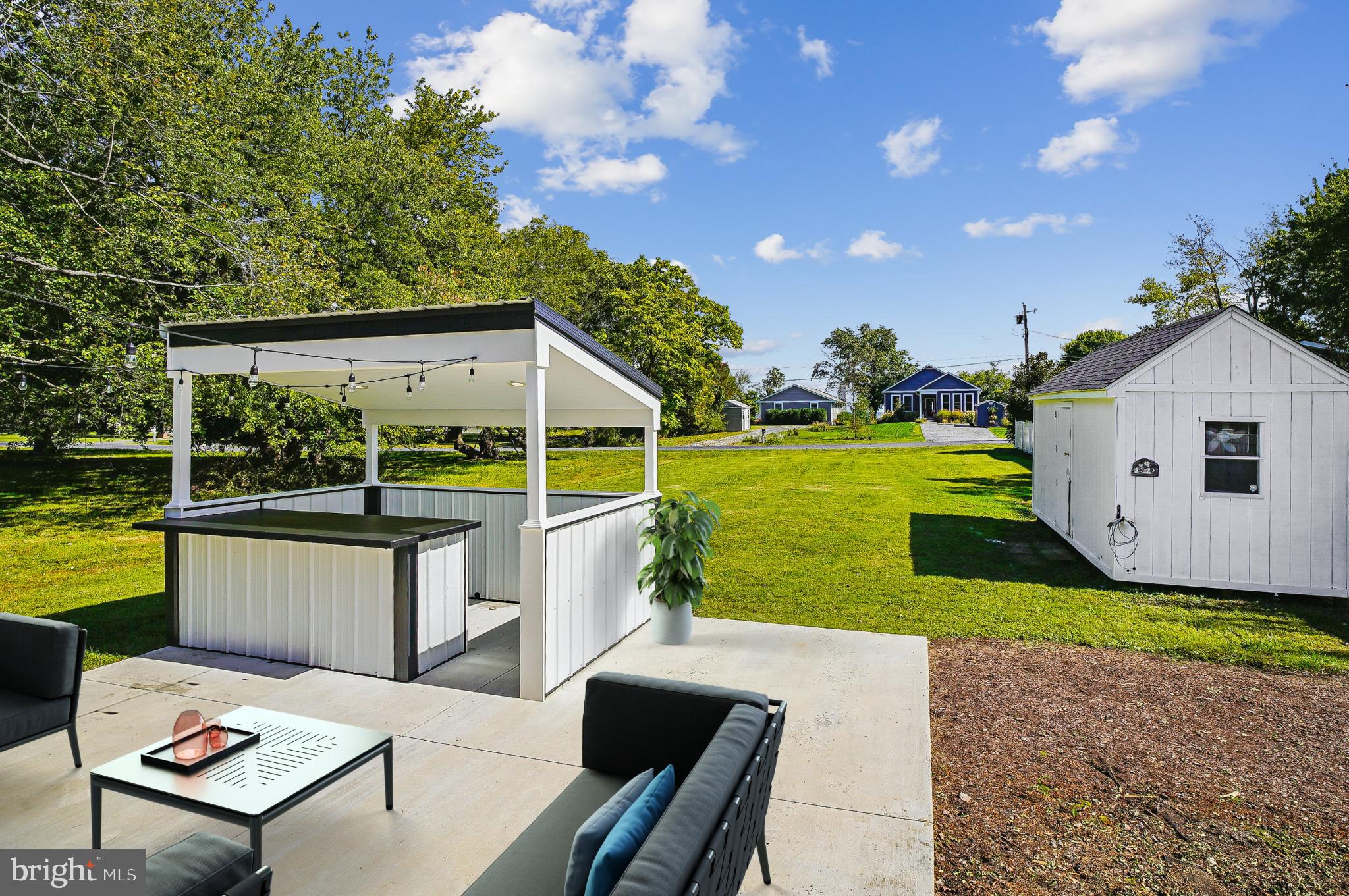 ROMANCOKE ON THE BAY - Residential