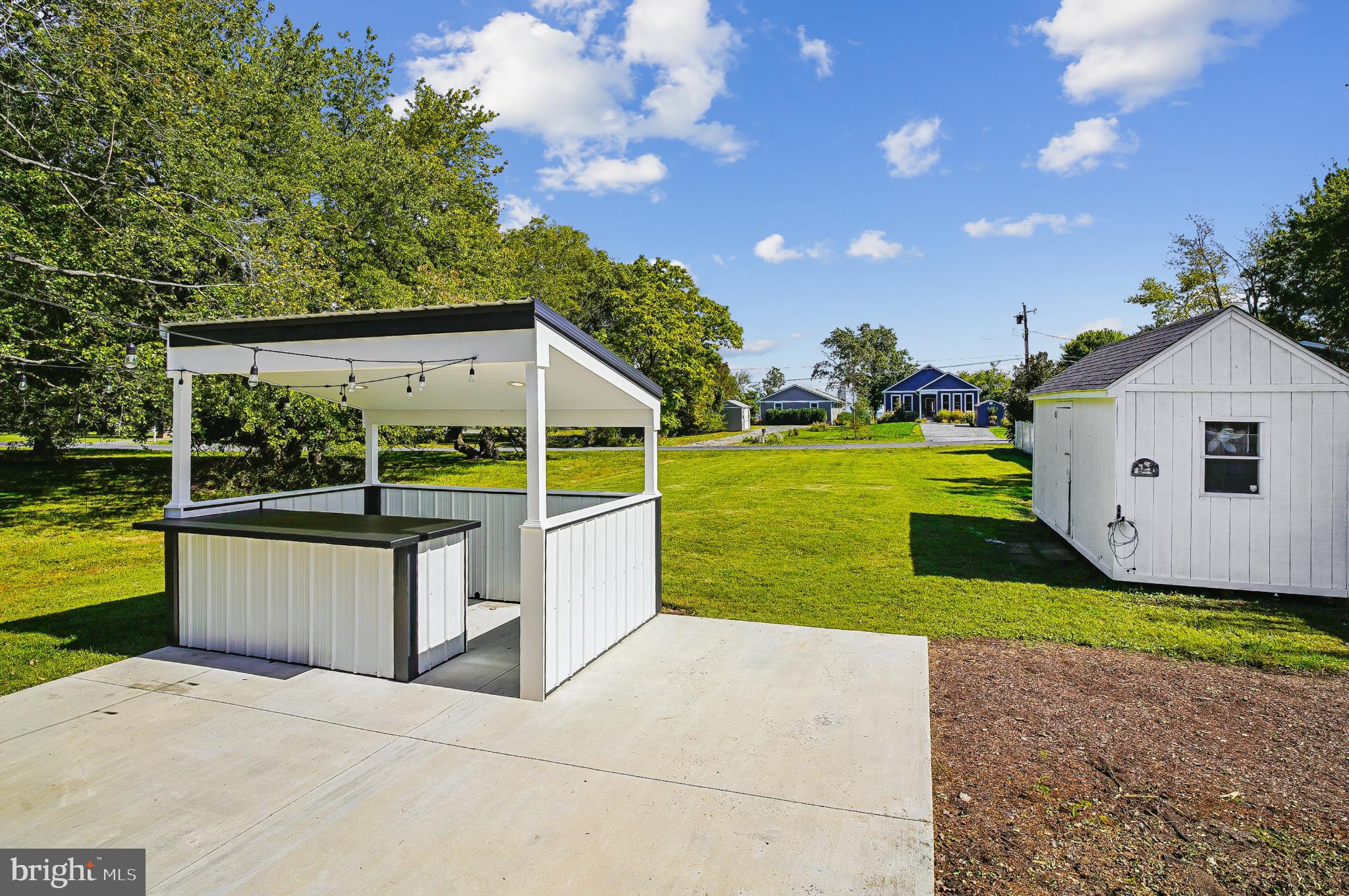 ROMANCOKE ON THE BAY - Residential