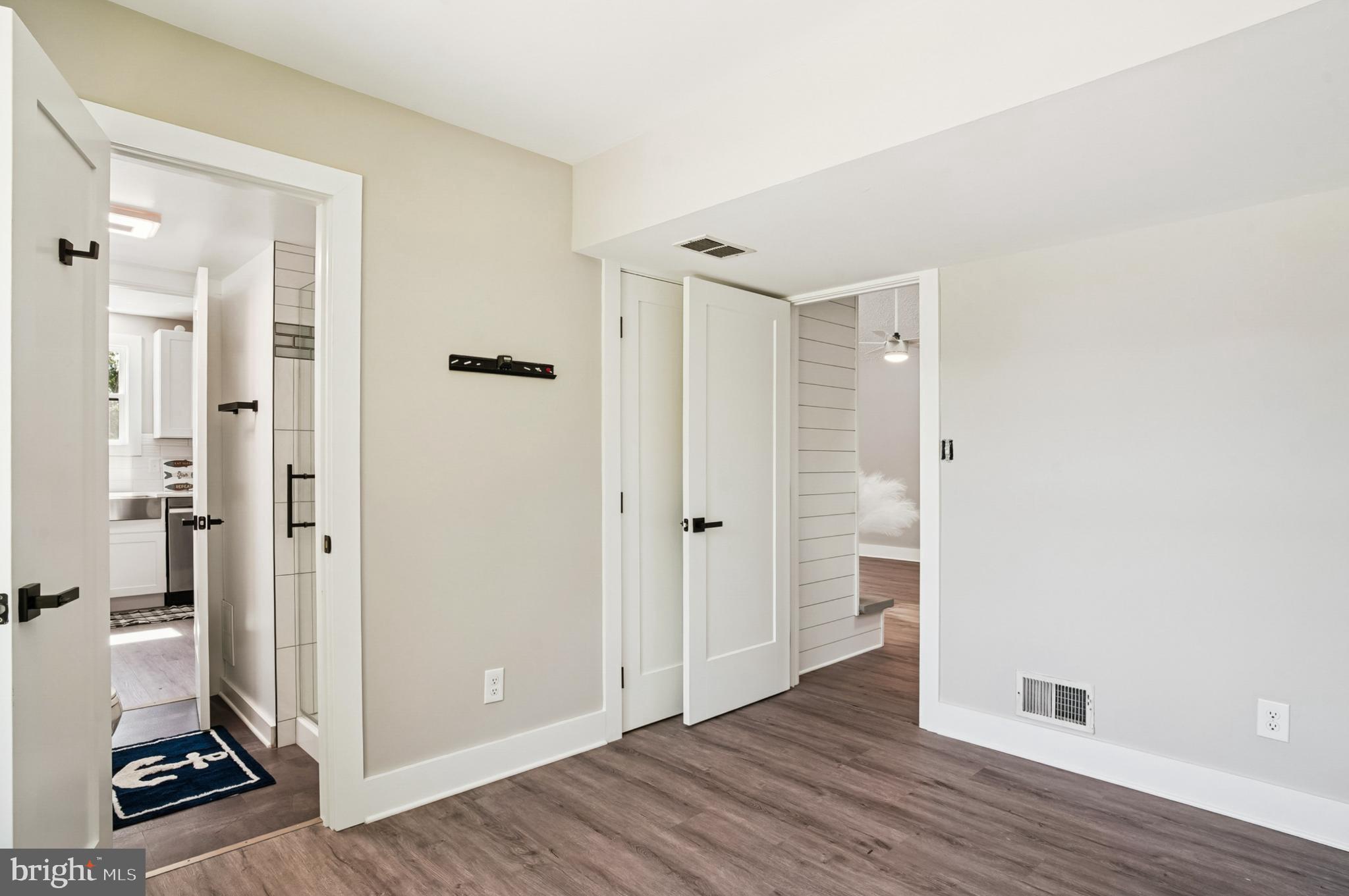 ROMANCOKE ON THE BAY - Residential