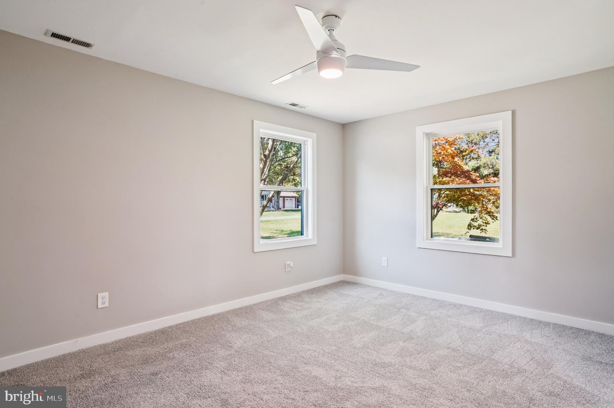 ROMANCOKE ON THE BAY - Residential