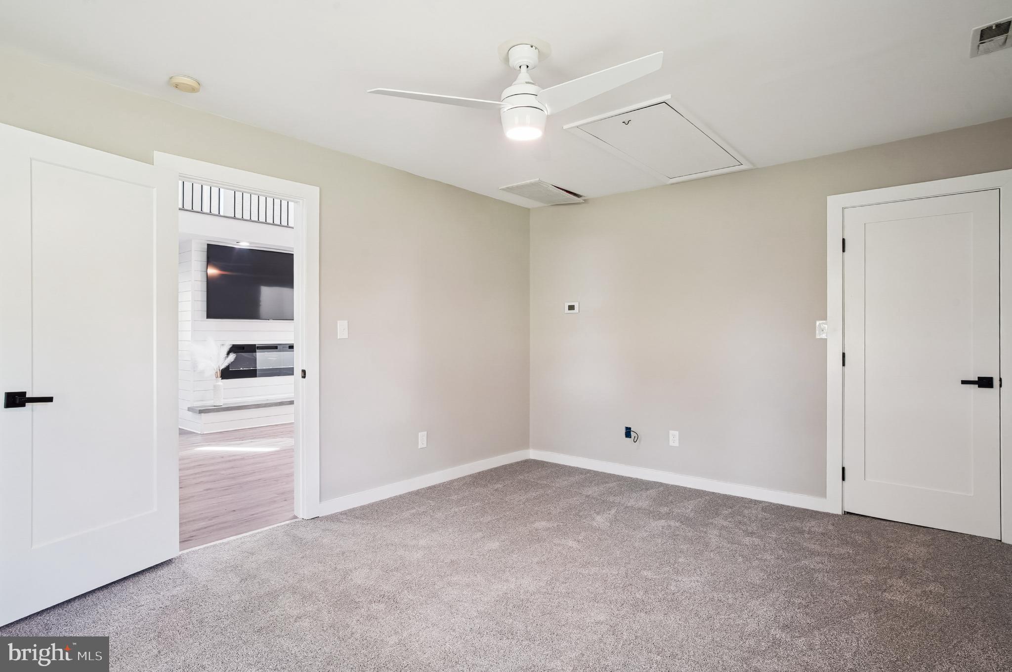 ROMANCOKE ON THE BAY - Residential