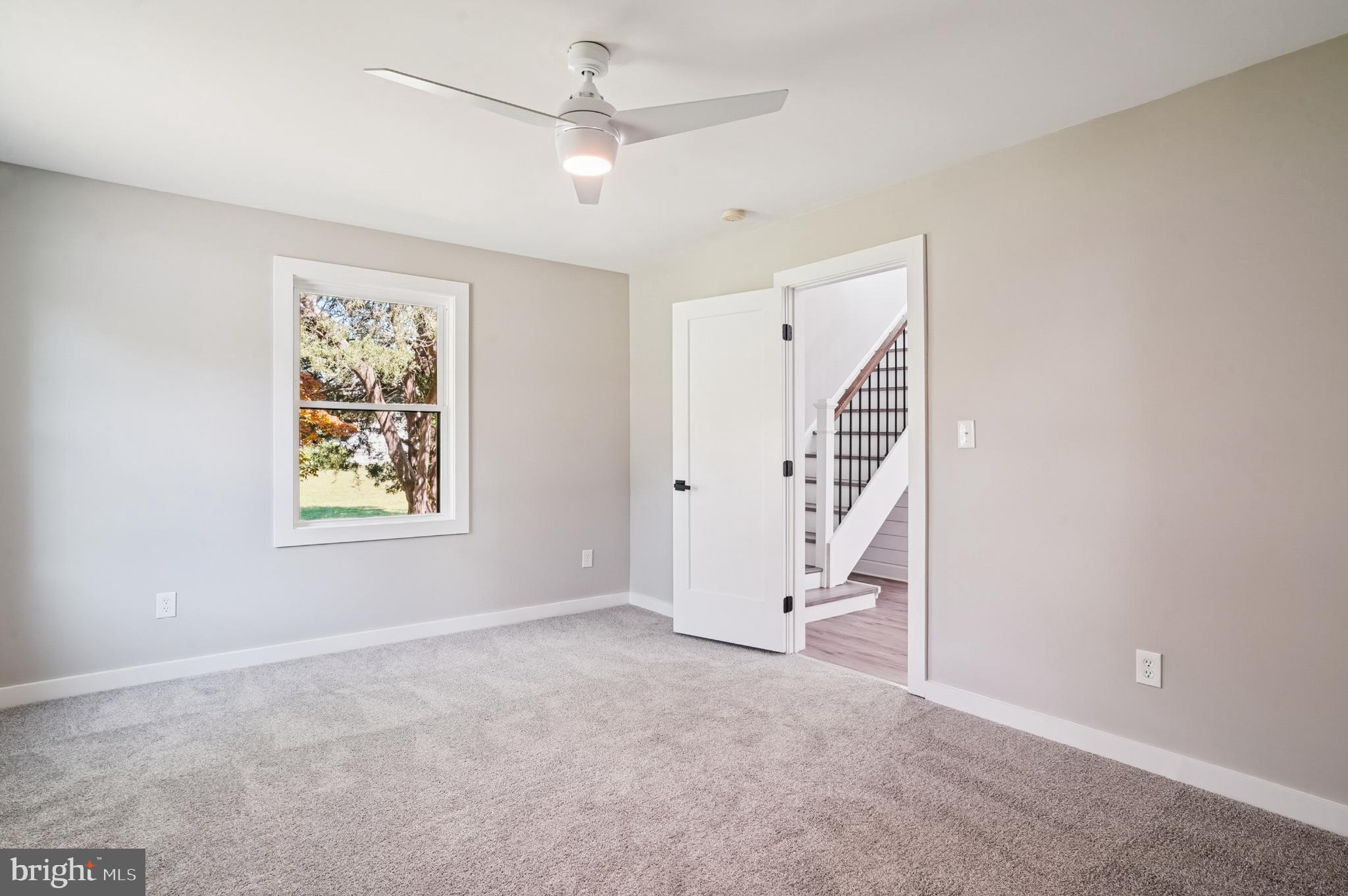 ROMANCOKE ON THE BAY - Residential