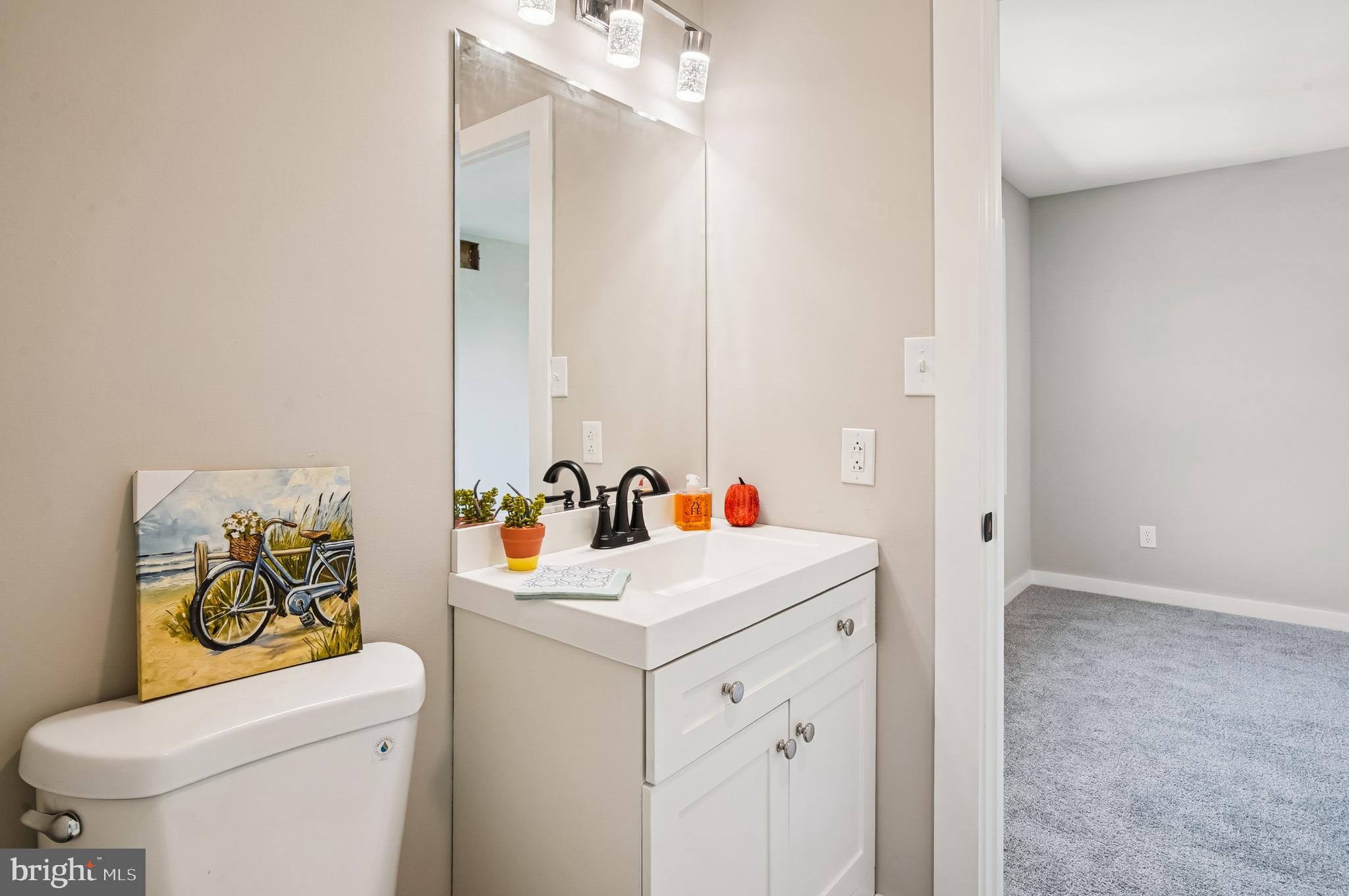 ROMANCOKE ON THE BAY - Residential