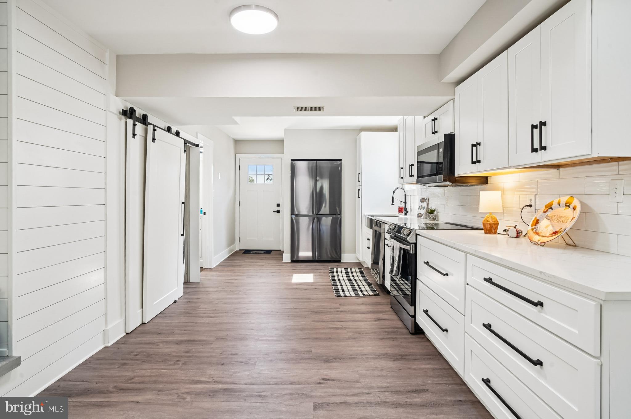 ROMANCOKE ON THE BAY - Residential