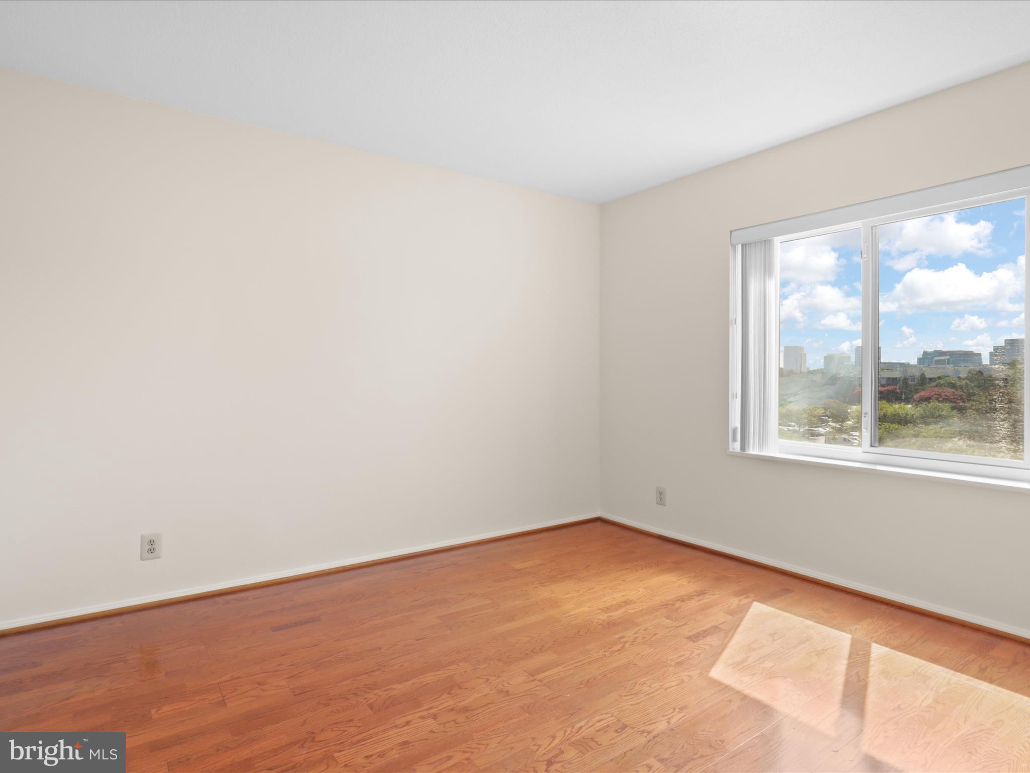 ROTONDA - Residential Lease