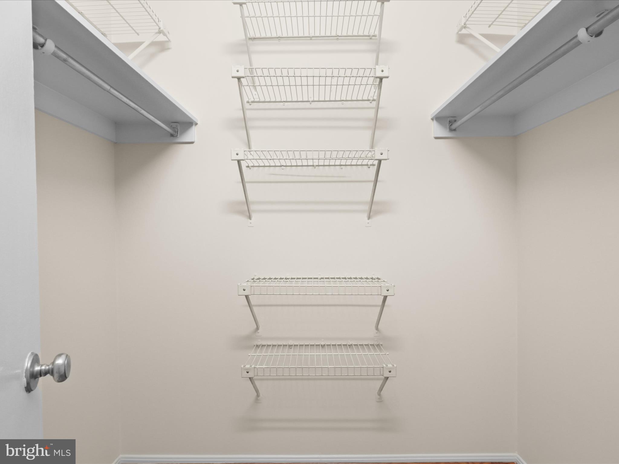 ROTONDA - Residential Lease