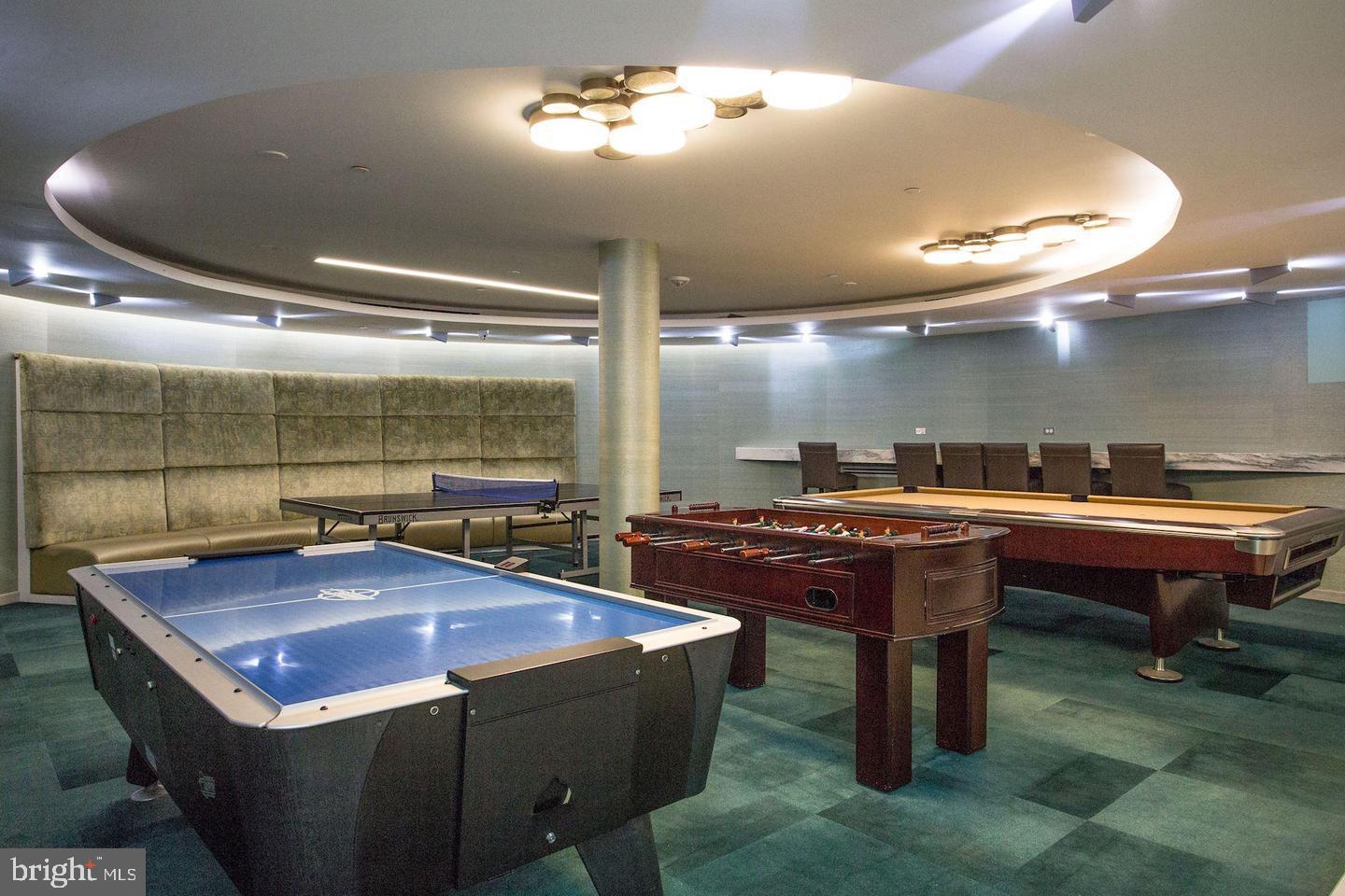 ROTONDA - Residential Lease