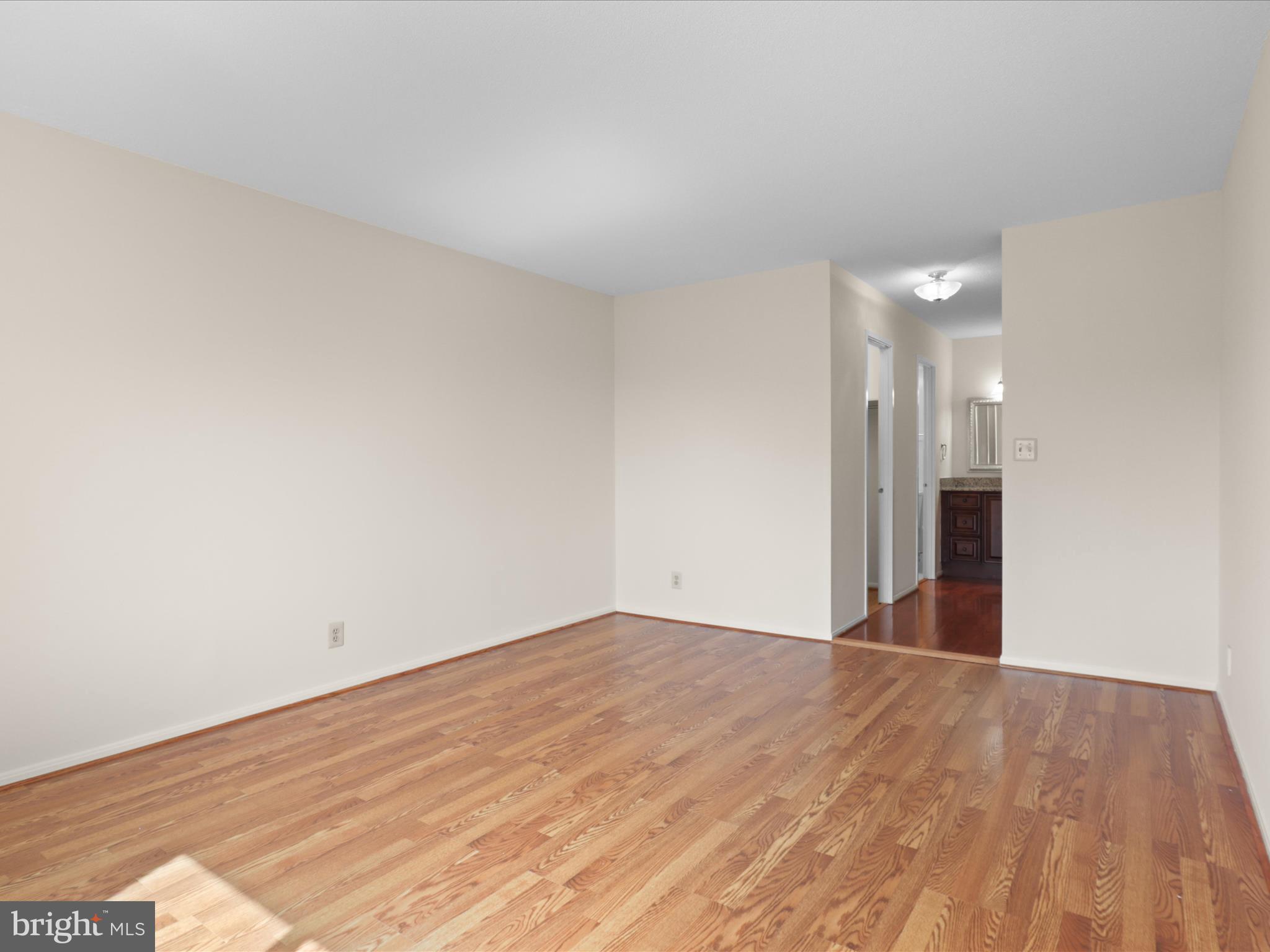 ROTONDA - Residential Lease