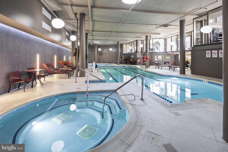 ROTONDA - Residential Lease