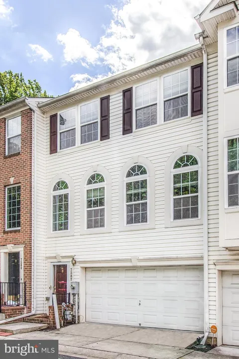 7582 Cherrybark Oak Lane Unit 190, Elkridge, MD MLS: MDHW2053206