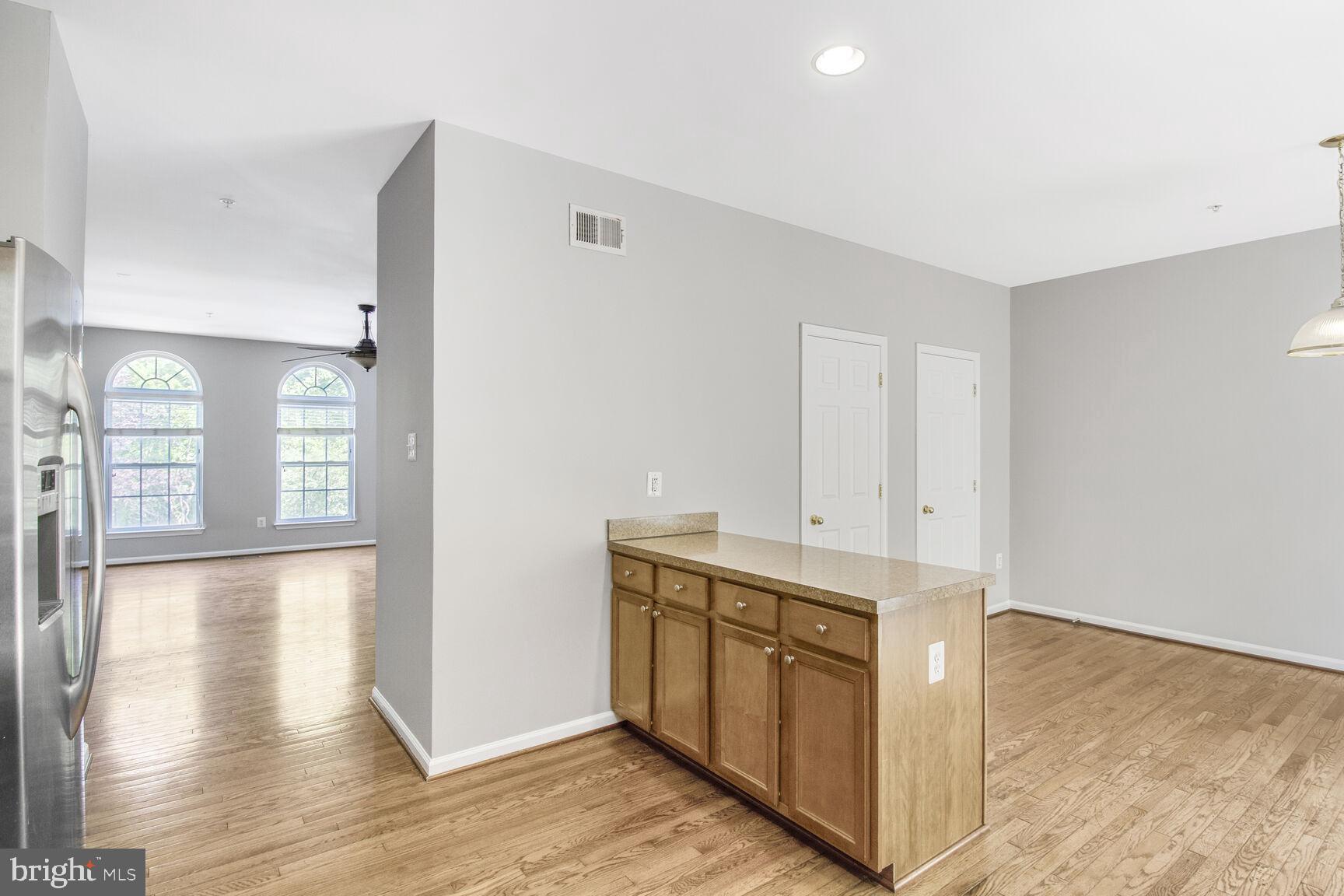 WATERS EDGE - Residential