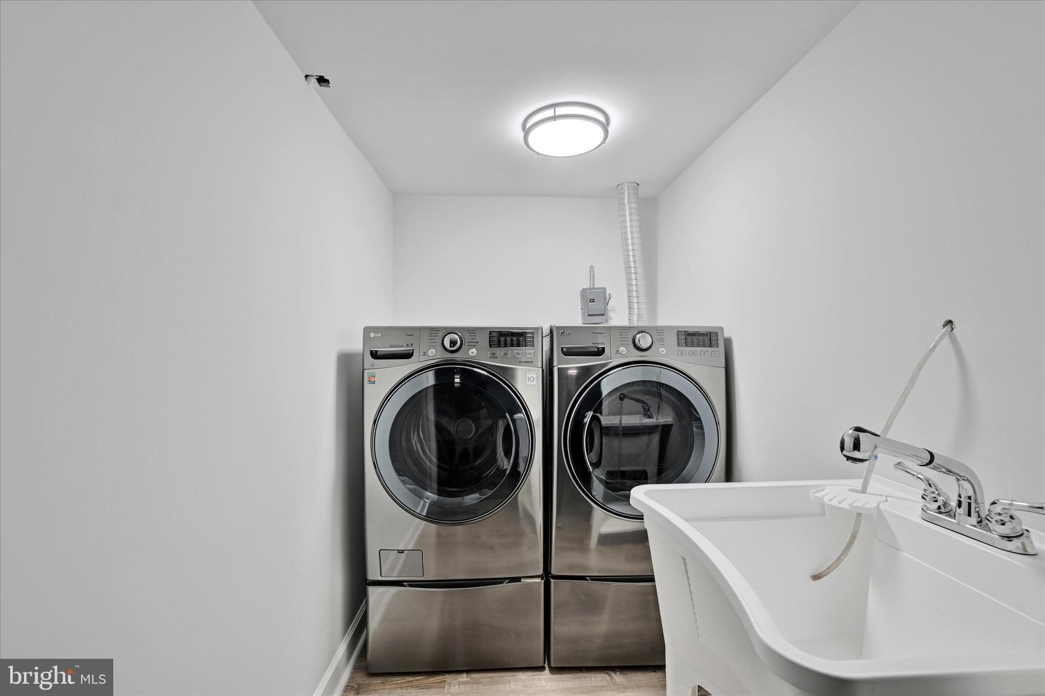 CHARTLEY - Residential