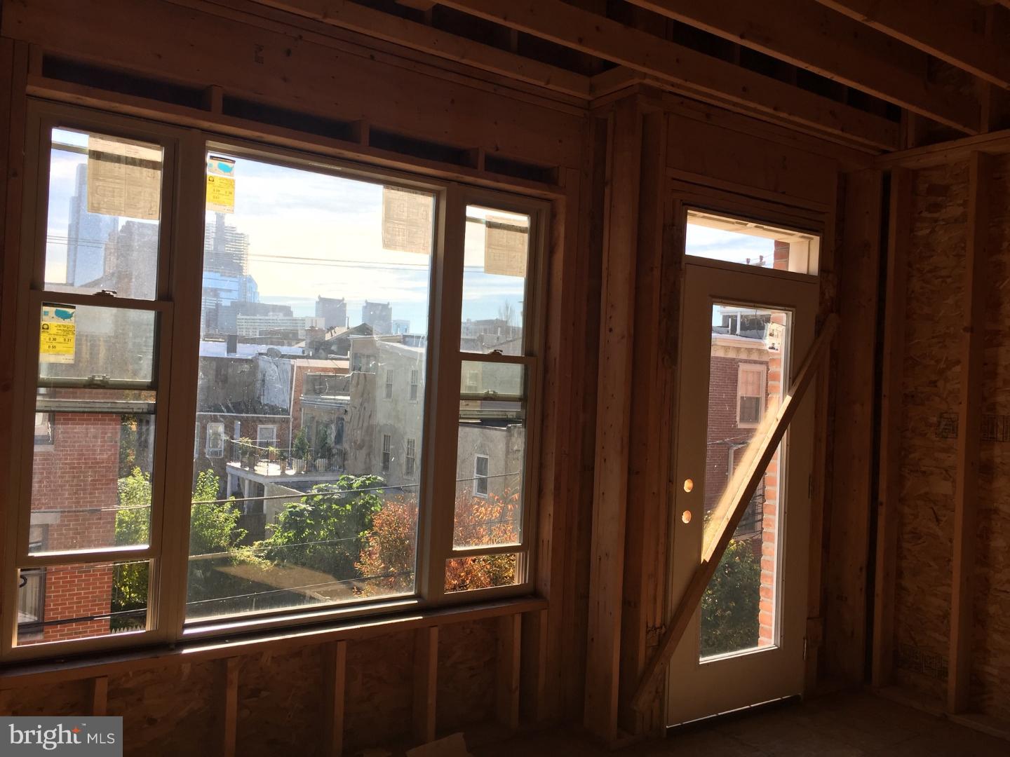 ART MUSEUM AREA - Residential Income