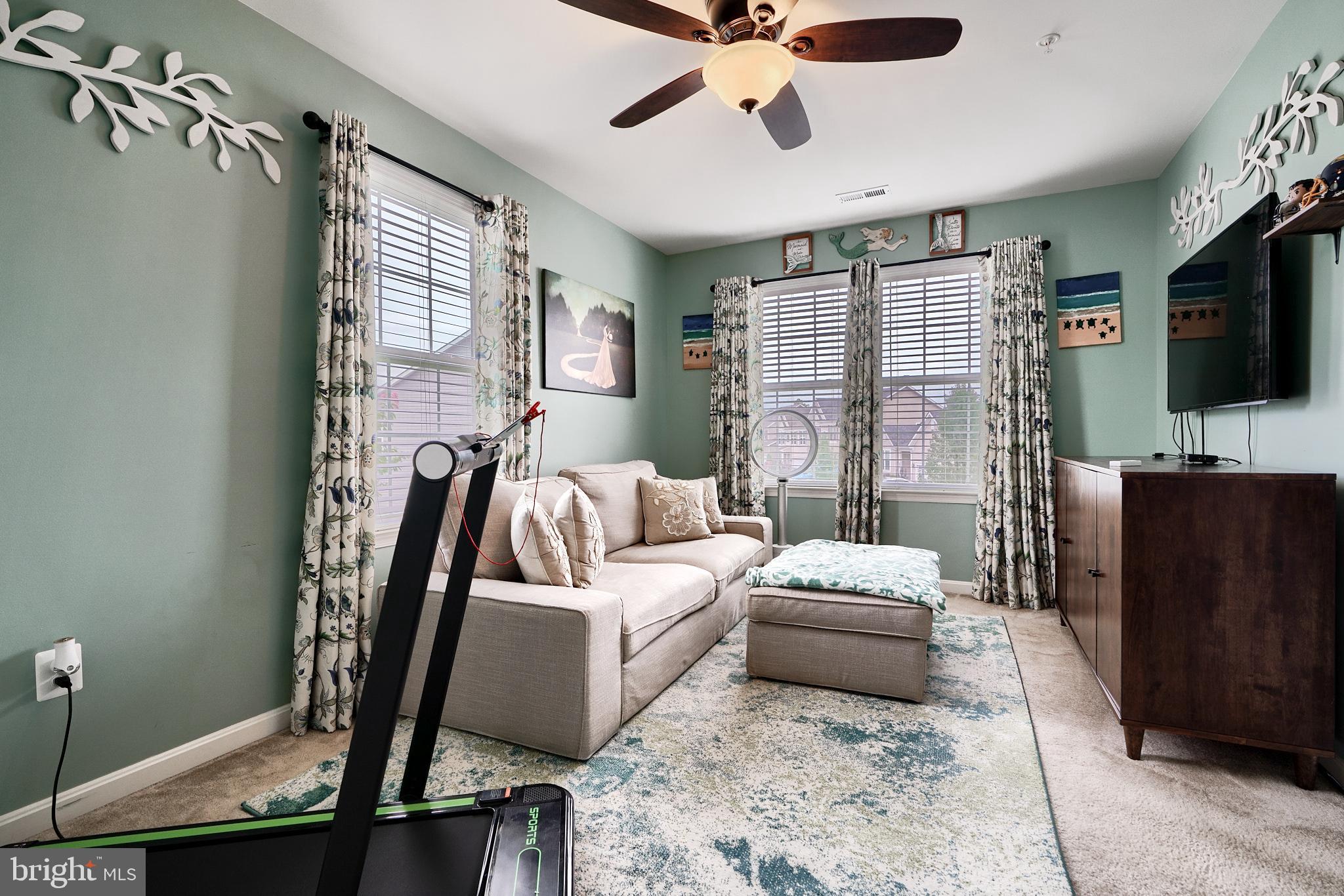 CLEMENTS POINTE - Residential